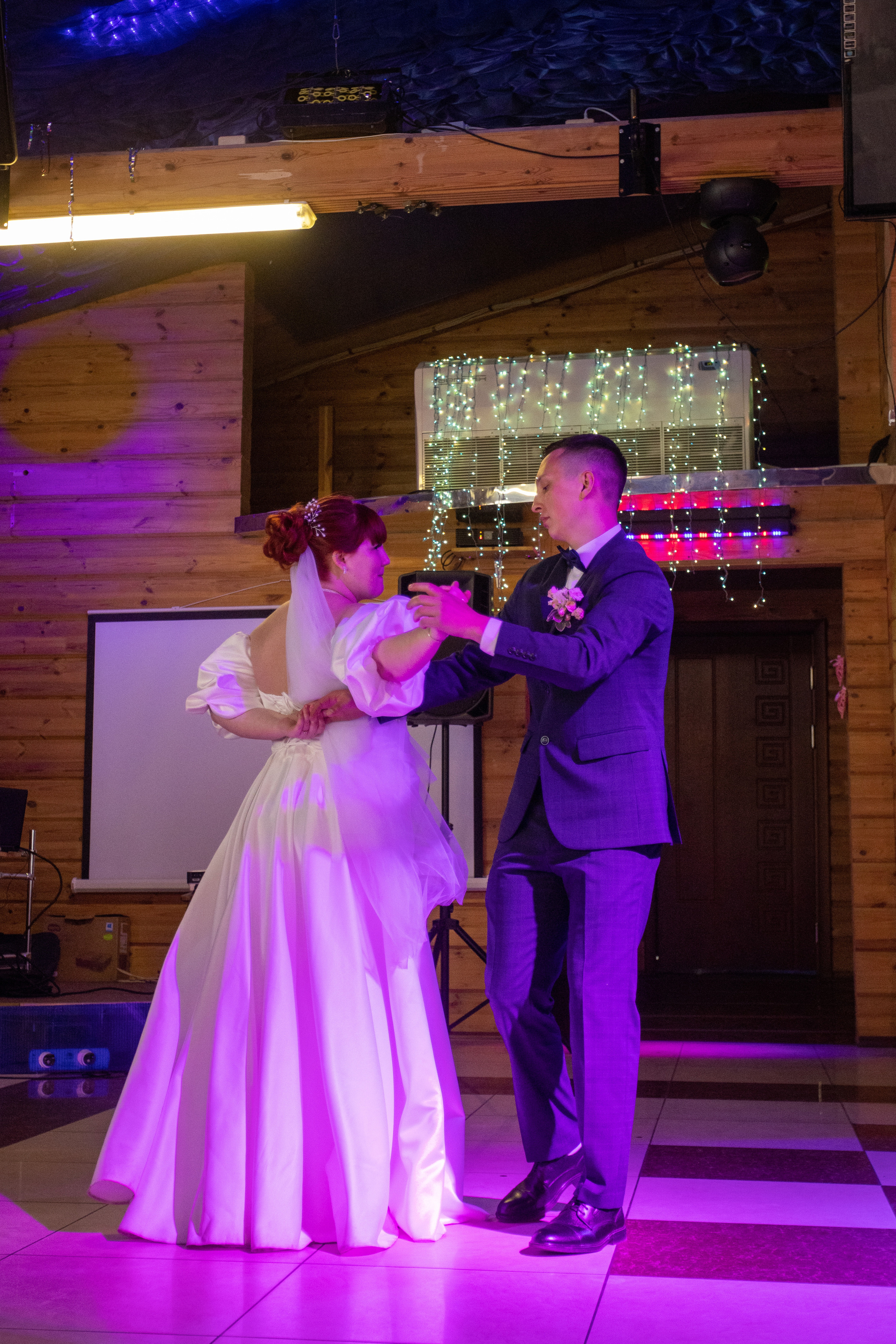 Первый танец: Игорь и Алеся. Семейный фотограф в Вышнем Волочке — Ульяна Иванова | Фотосессии для всей семьи