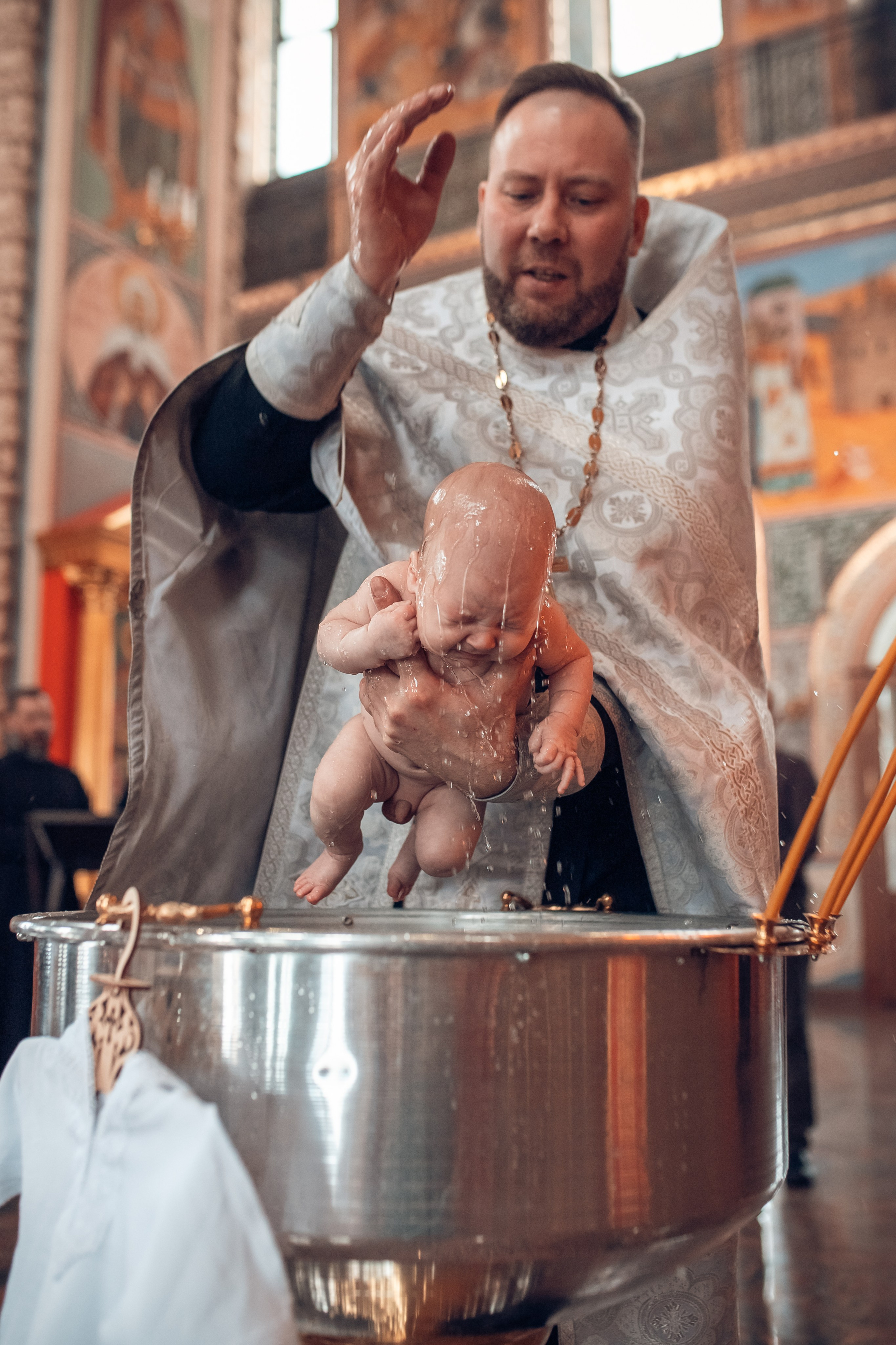 Крещение Тимура в храме Георгия Всеволодовича. Екатерина Крапивина фотограф церковных Таинств в Нижний Новгороде