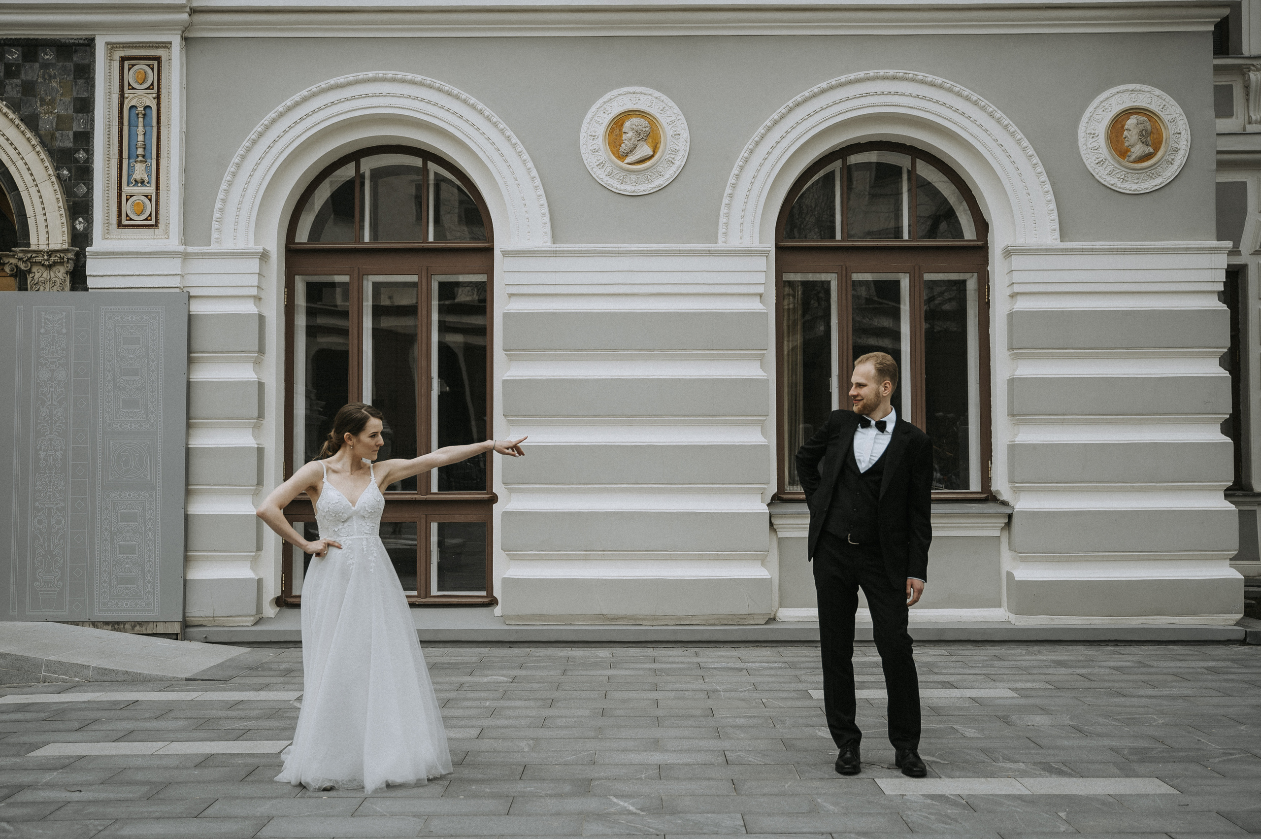 Маша и Сережа. Ведущий на свадьбу в Москве Зубков Алексей