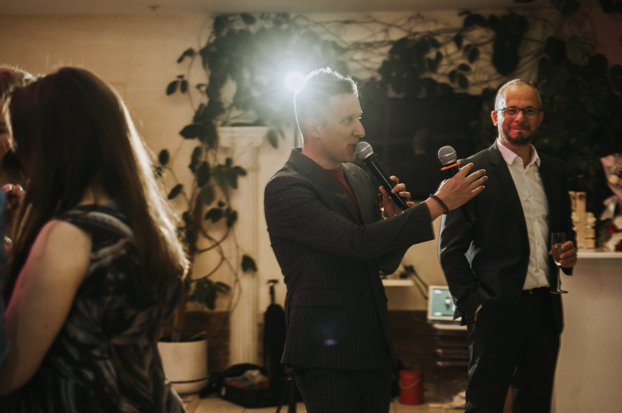 Маша и Сережа. Ведущий на свадьбу в Москве Зубков Алексей