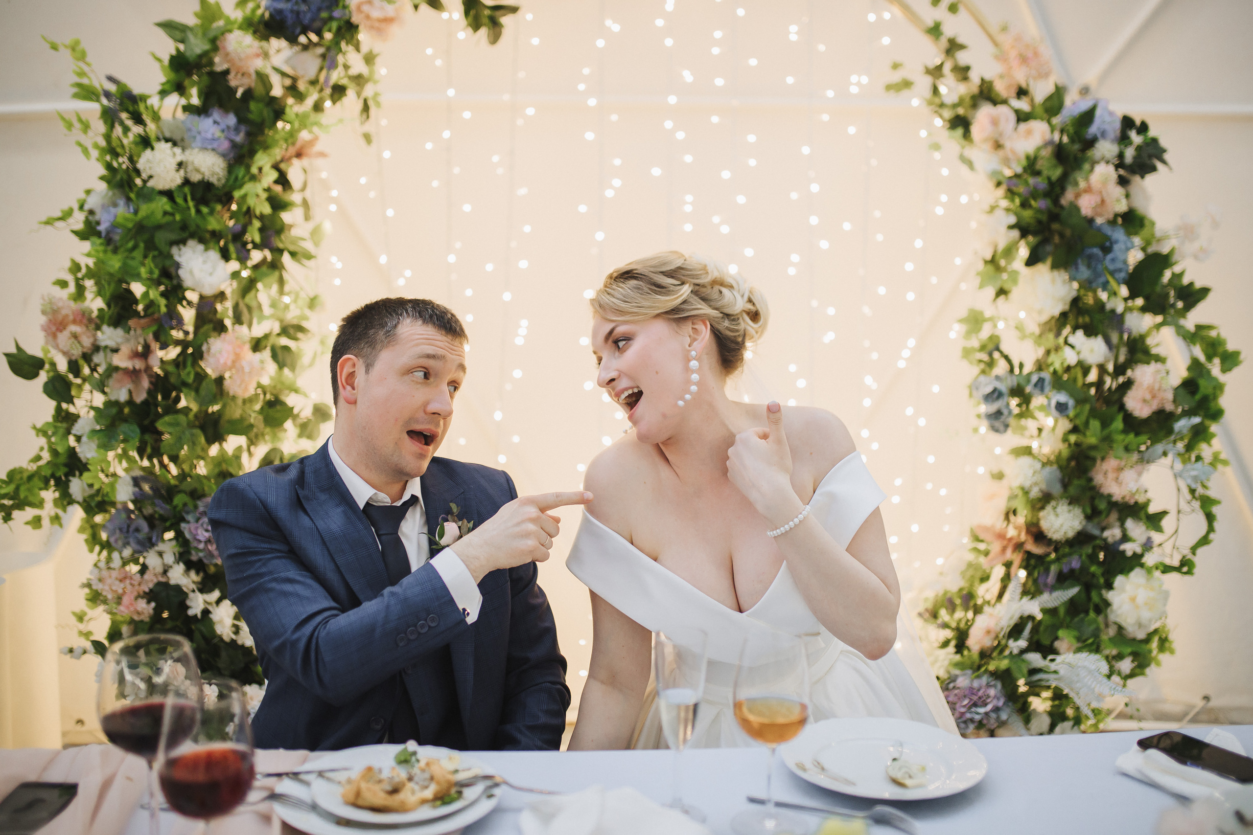 Максим и Галина. Ведущий на свадьбу в Москве Зубков Алексей