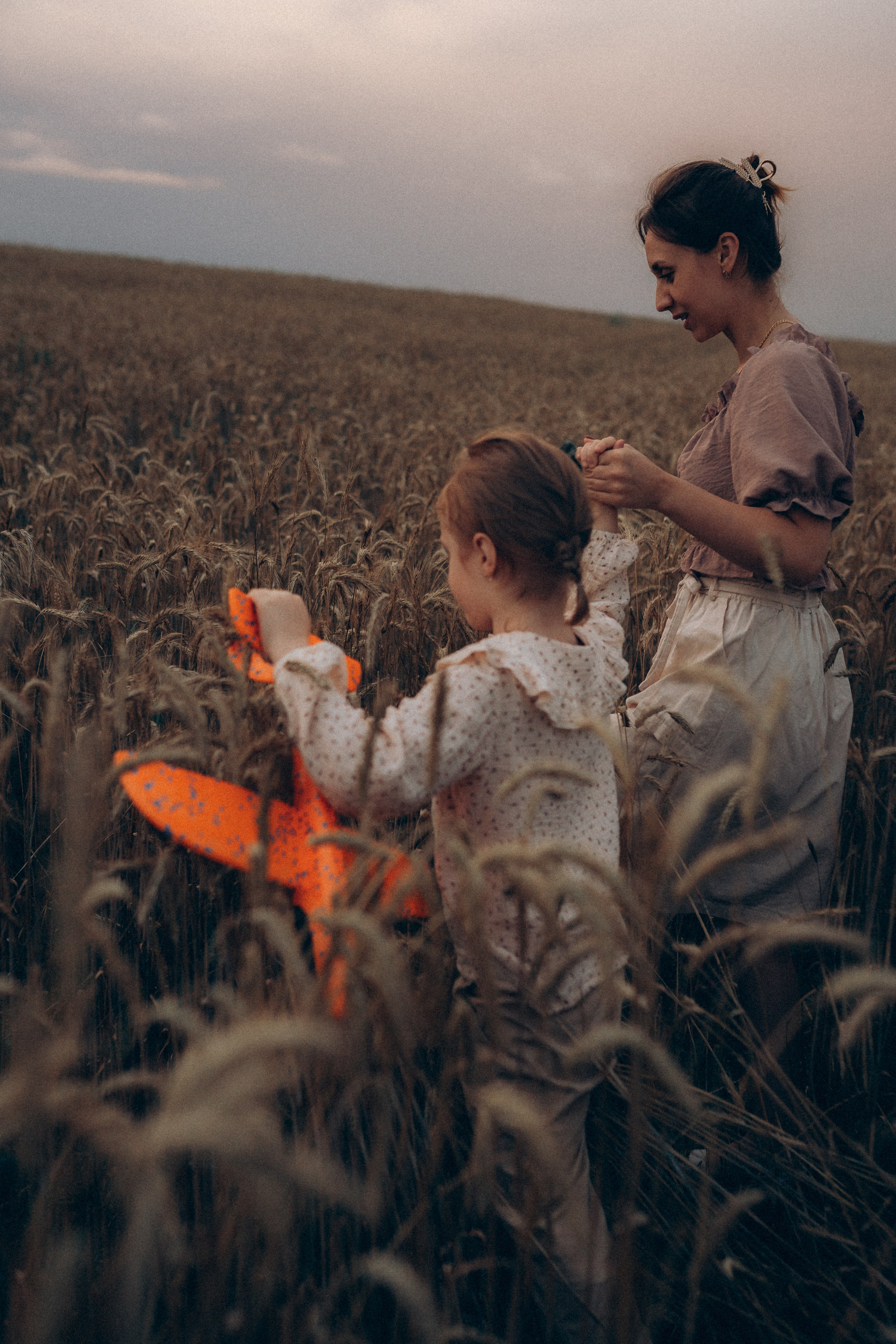 Алёна и семья. Фотограф Торопец Кристина Абрамова Kanwellia photography