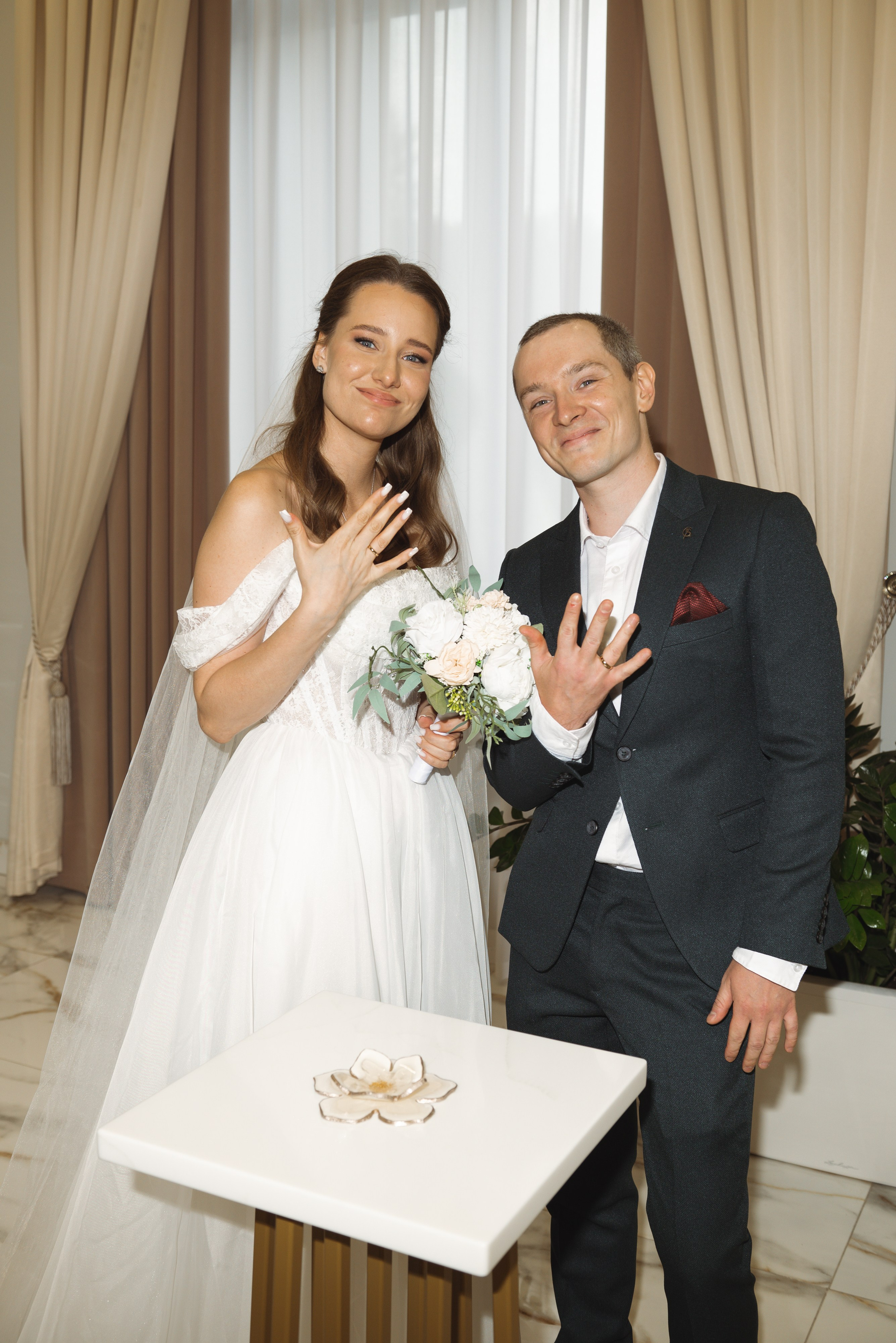 Свадьба в ЗаВидное. Фотограф Москва Настя Профотовна. Репортажные, свадебные и контент фотосессии