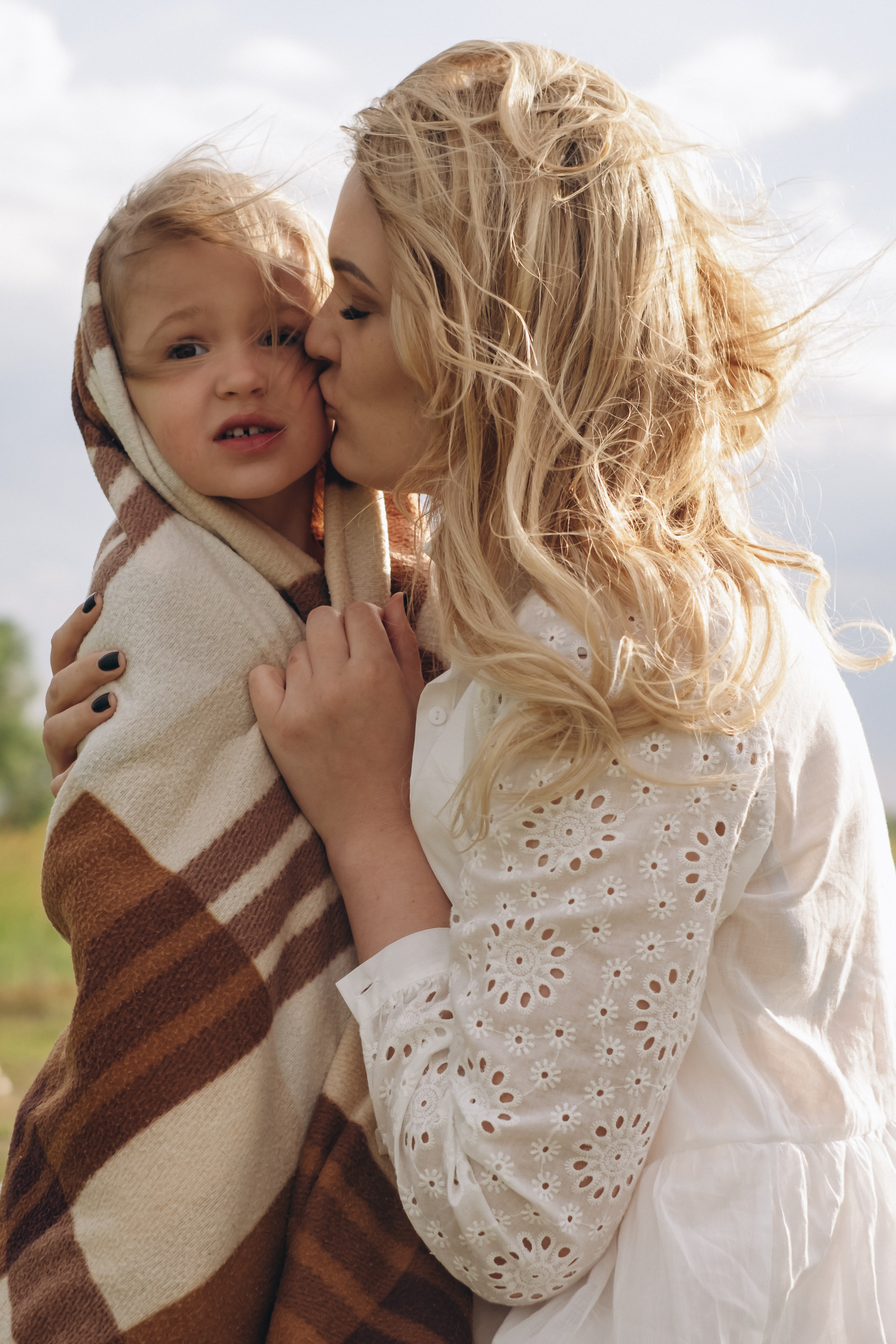 Прогулочная у моря. Мама и дочь. Фотограф Новосибирск Анна Рождественская