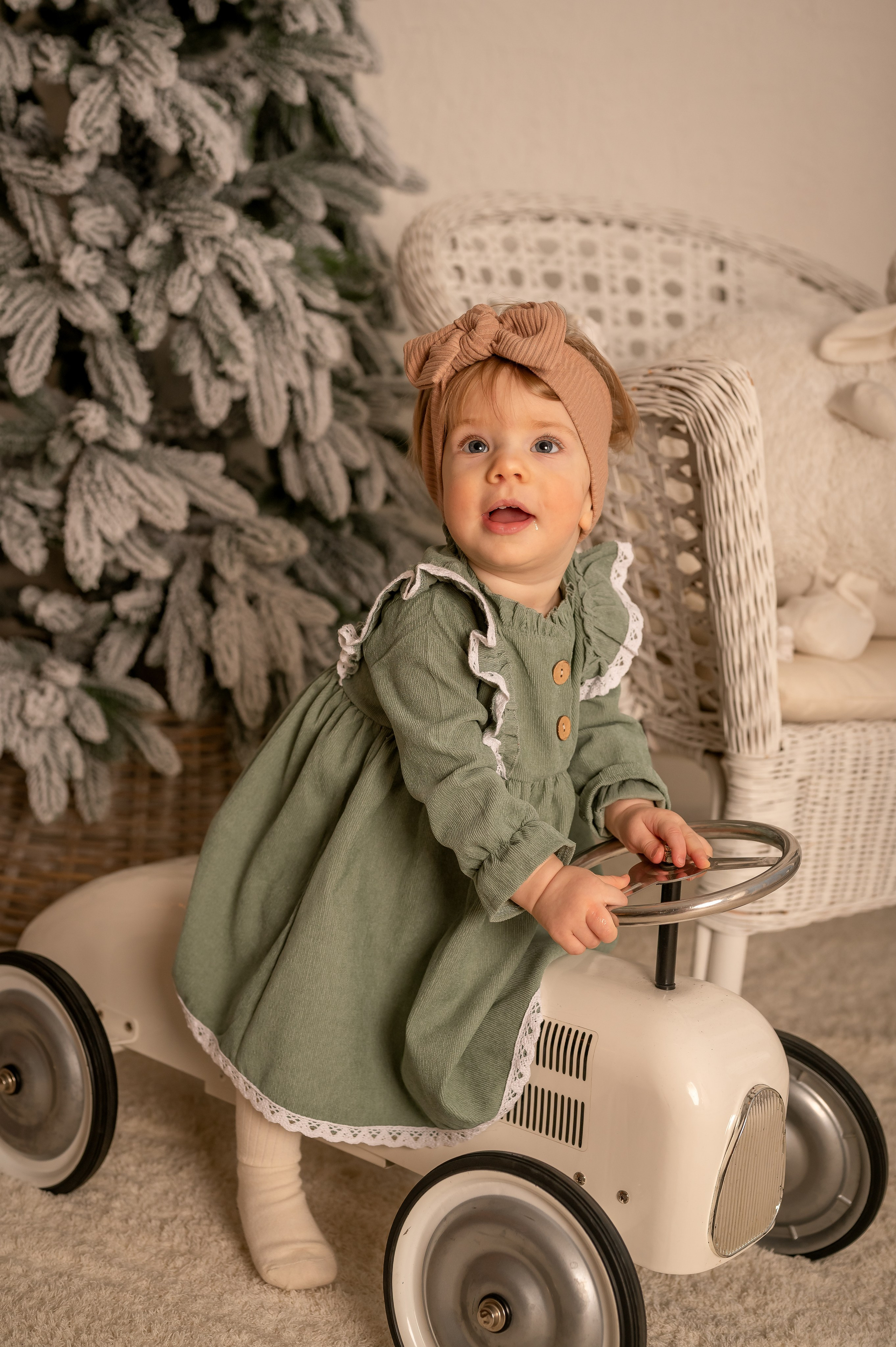 Новый год в студии. Фотограф новорождённых, семейный, школьный в городе Калуге Евгения