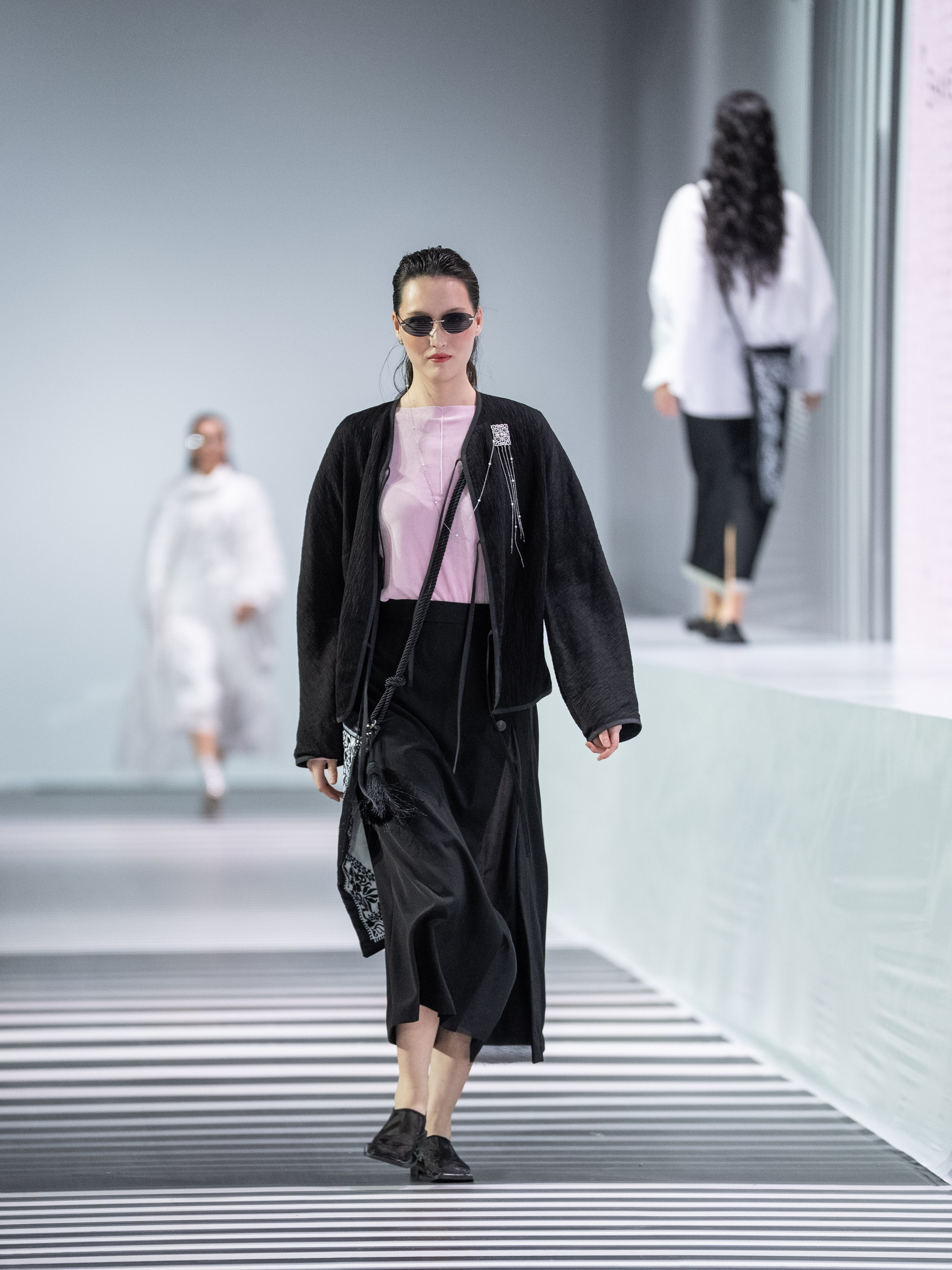 Brand Shakerbay. Сайт Алматинского НЮ АРТ, будуар и фэшн фотографа Дениса Карпенко