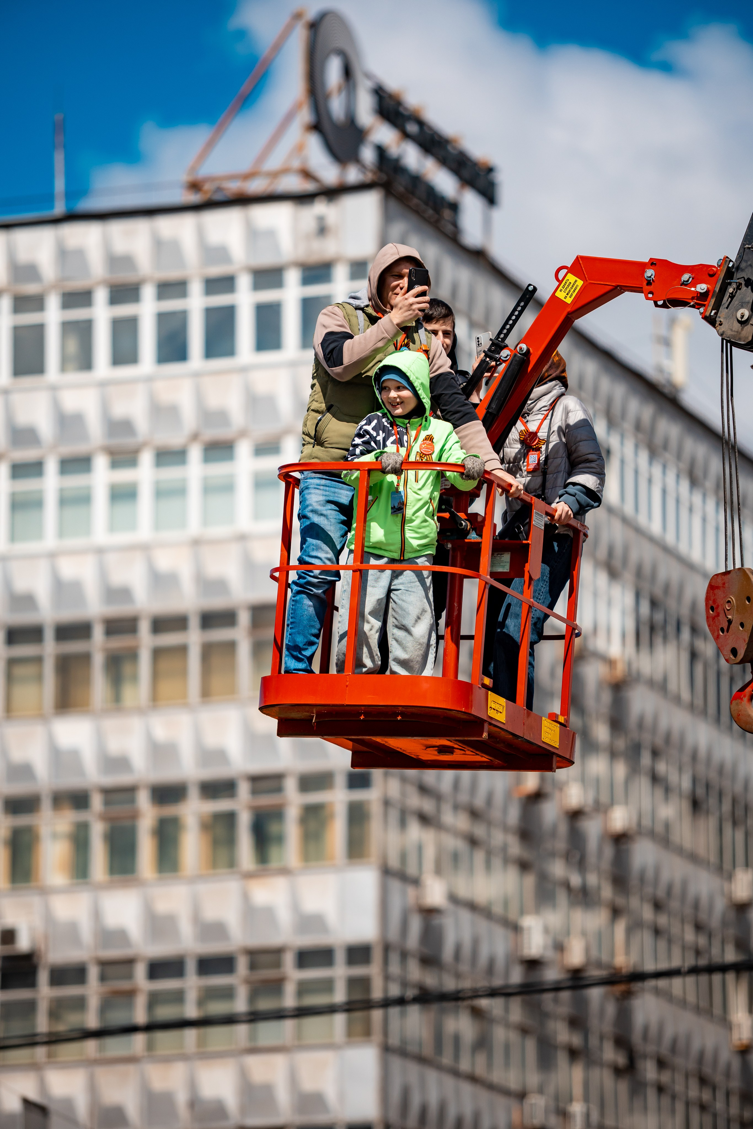 Круг победы, 10 мая 2025. Марк Шишкин — репортажный фотограф в Воронеже и России