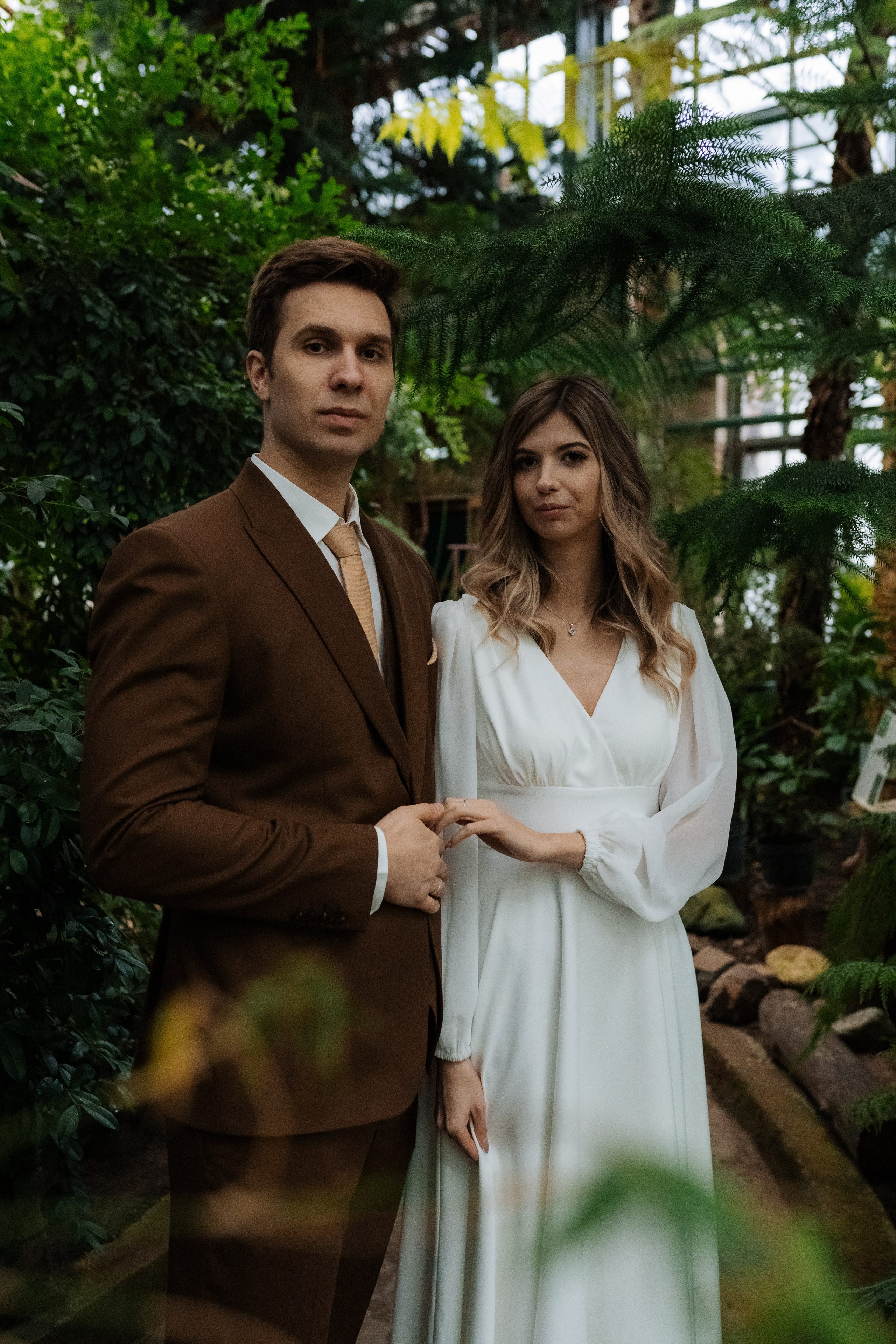 Свадебная фотосессия в оранжерее, Москва. Свадебный фотограф в Москве Анна Полушина