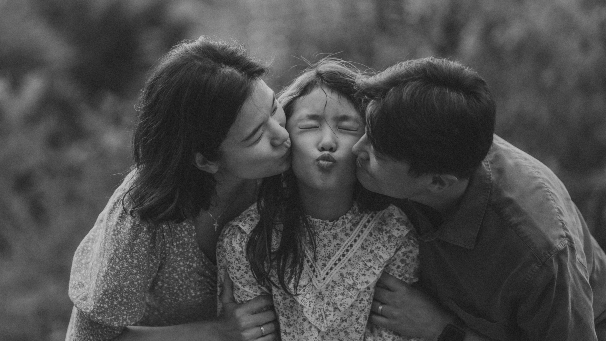 Family photography in Austin, TX | Unposed, playful & full of life | Anny Smirnova