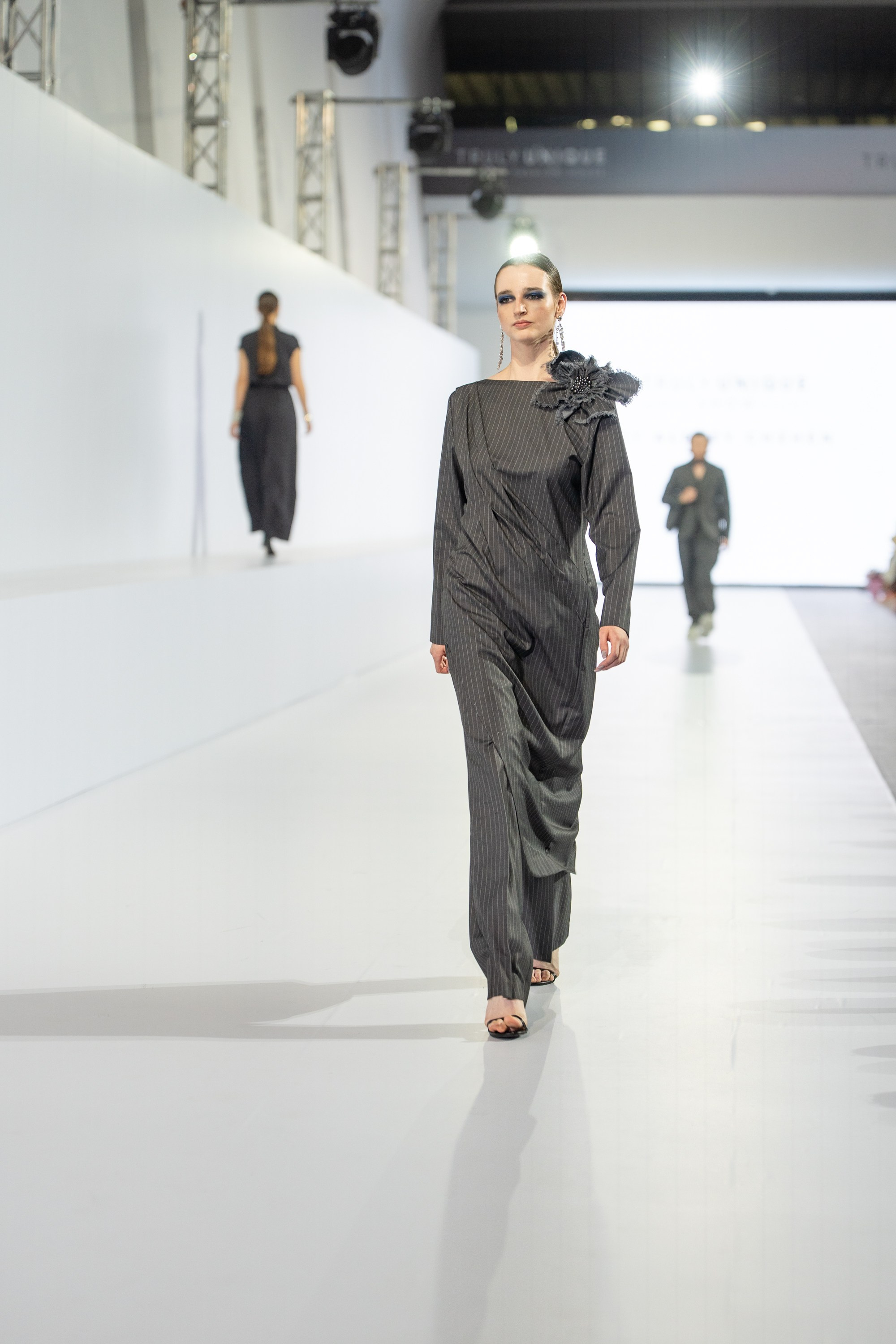 Truly Unique by Alexey ChZhen. Сайт Алматинского НЮ АРТ, будуар и фэшн фотографа Дениса Карпенко