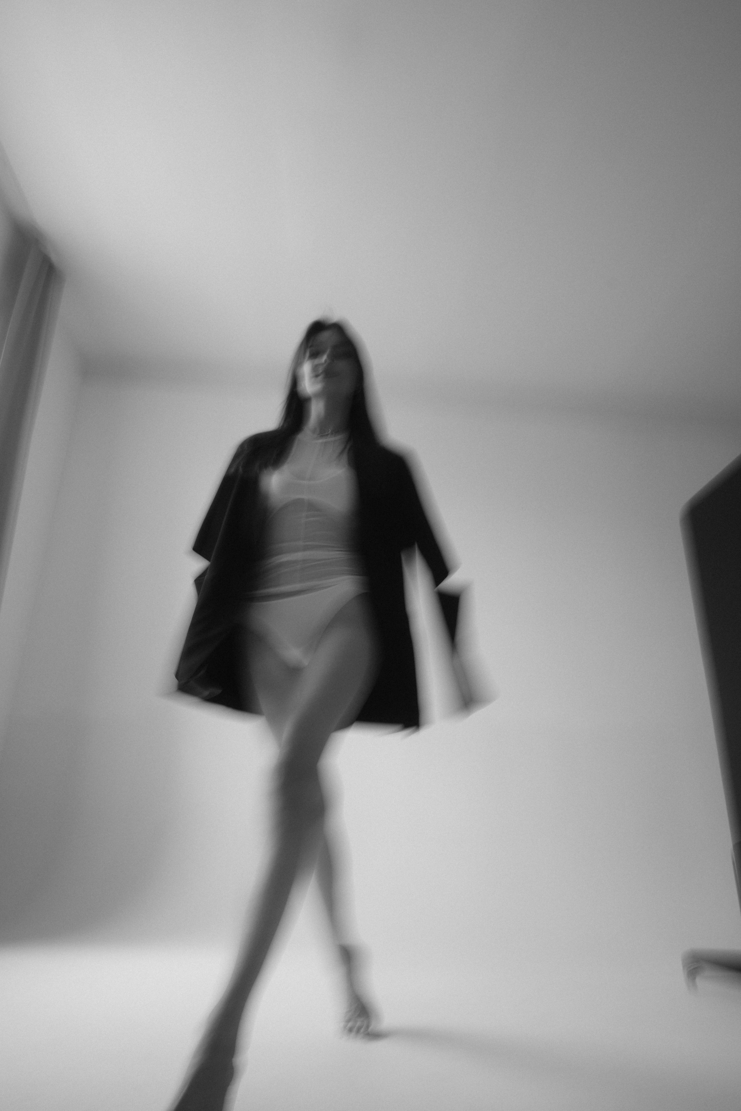 Фотосессия на циклораме с Ириной в студии DeLight