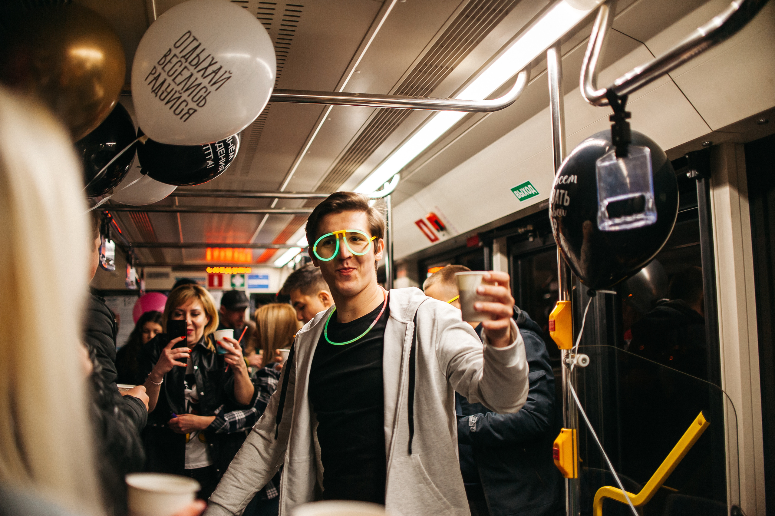 День Рождения в ТРАМВАЕ. Свадебный и семейный фотограф в Ростове-на-Дону Алина Астахова