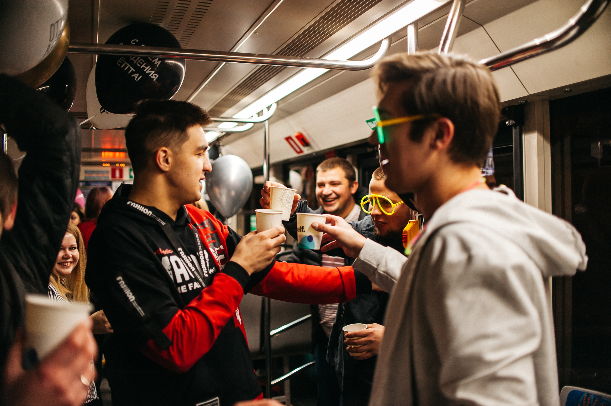 День Рождения в ТРАМВАЕ. Свадебный и семейный фотограф в Ростове-на-Дону Алина Астахова