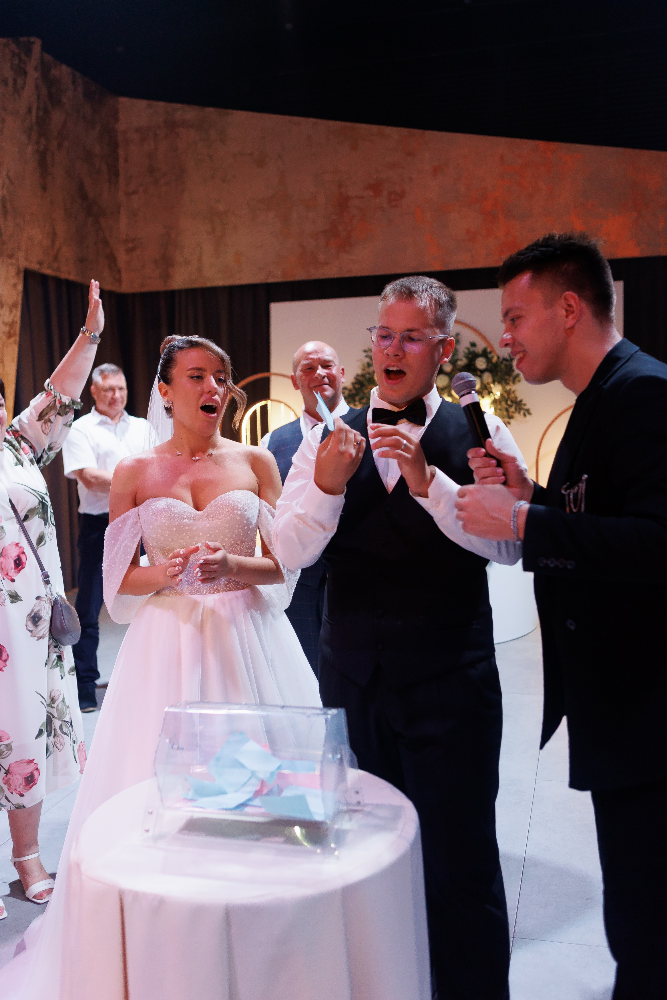 Свадебный фотограф Нижний Новгород. Свадебный и контент фотограф в Нижнем Новгороде Владимир Пресняков