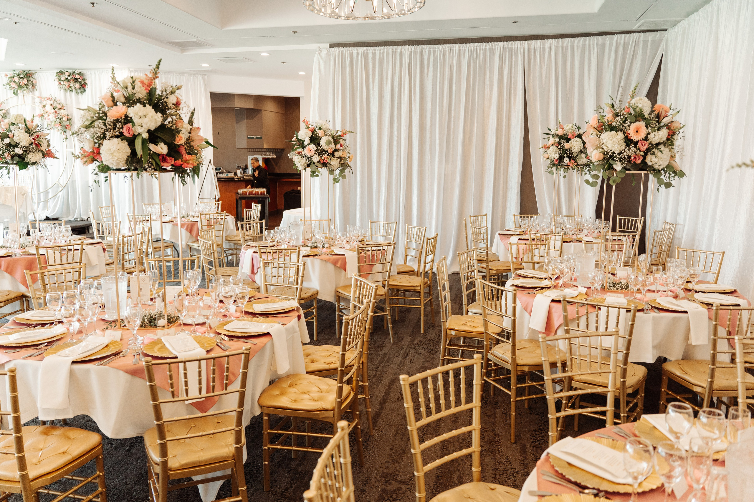 2025-08-16_AndreaChristopher. Ретушер Зенькевич Света