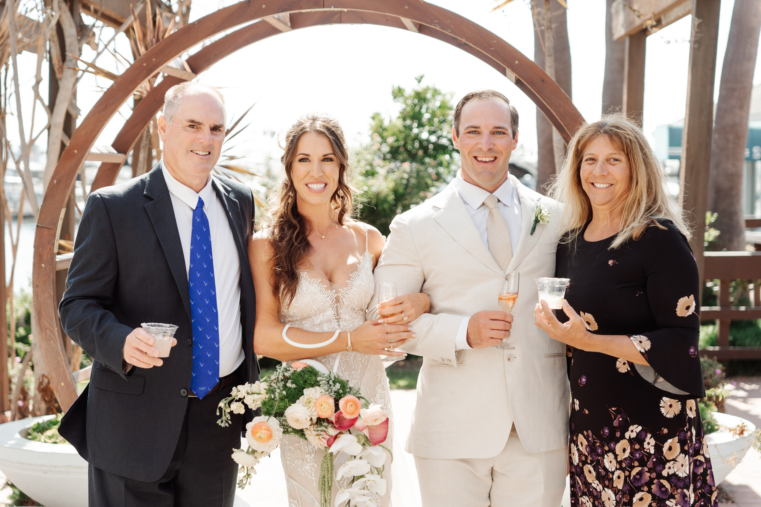 2025-08-16_BryanAmber. Ретушер Зенькевич Света