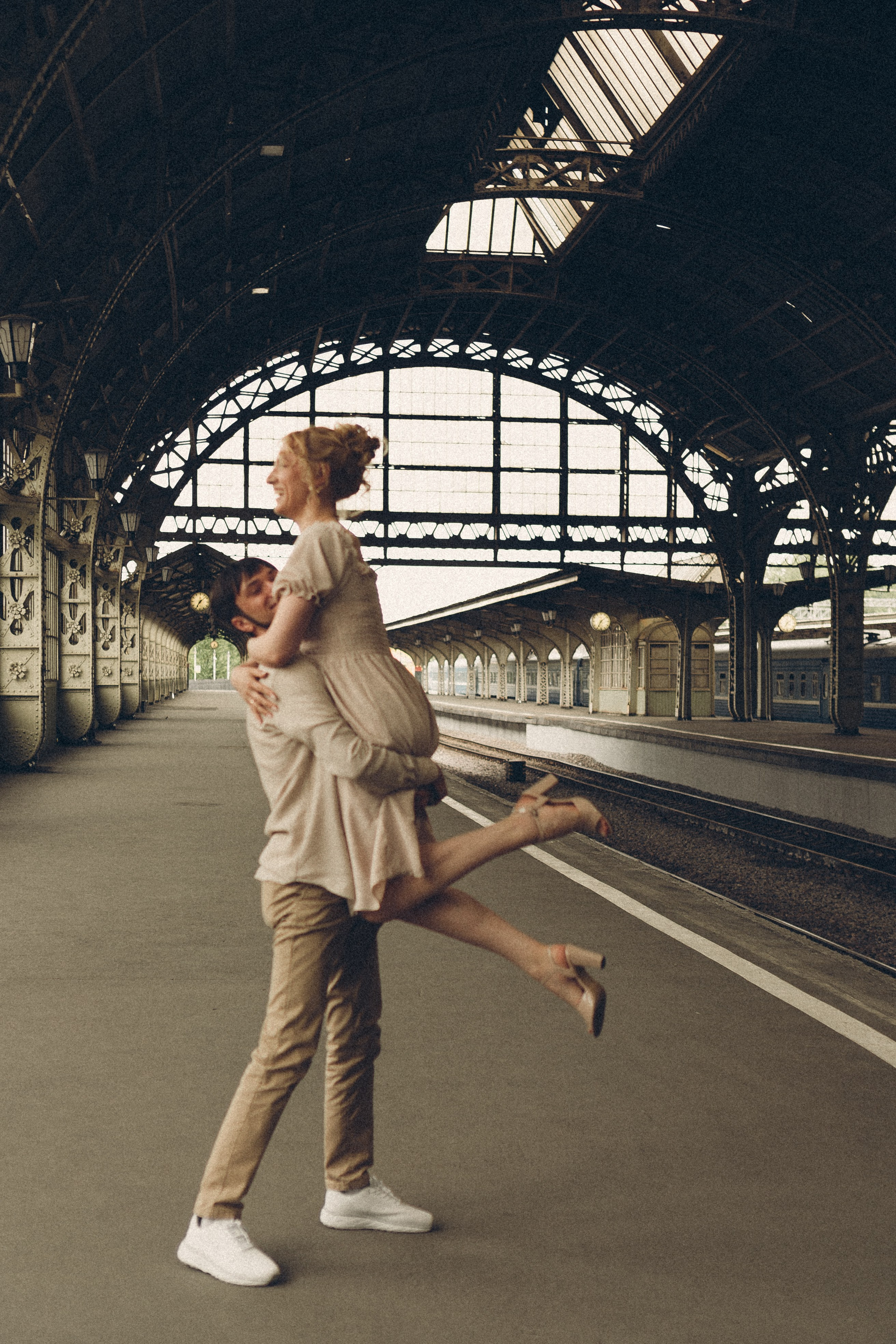 ПРОГУЛКА НА ВИТЕБСКОМ ВОКЗАЛЕ. Профессиональный фотограф, Санкт-Петербург — Виктория Богомолова