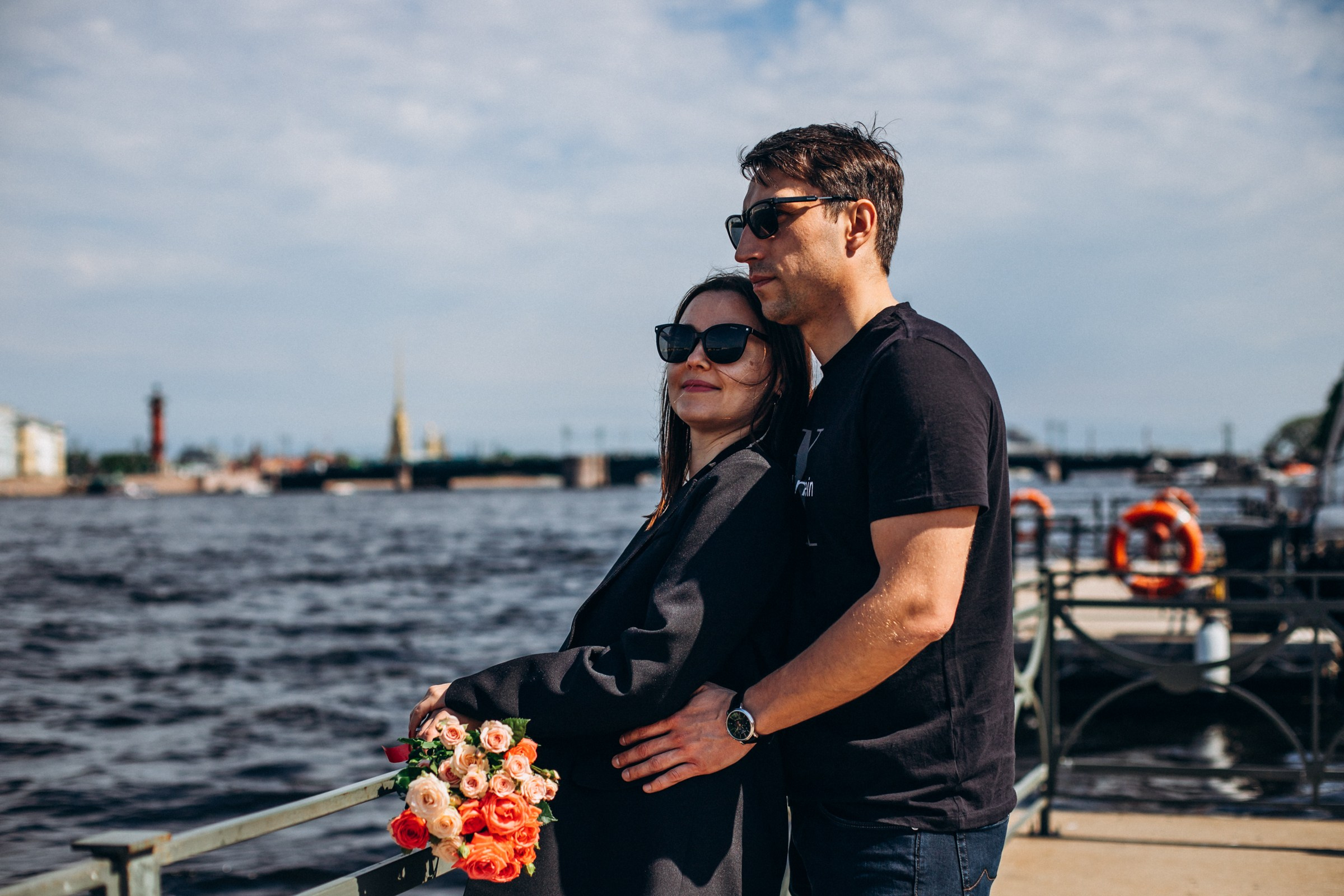 Сергей и Александра в мае. Фотопрогулка в Петербурге. Индивидуальный и семейный фотограф в Санкт-Петербурге