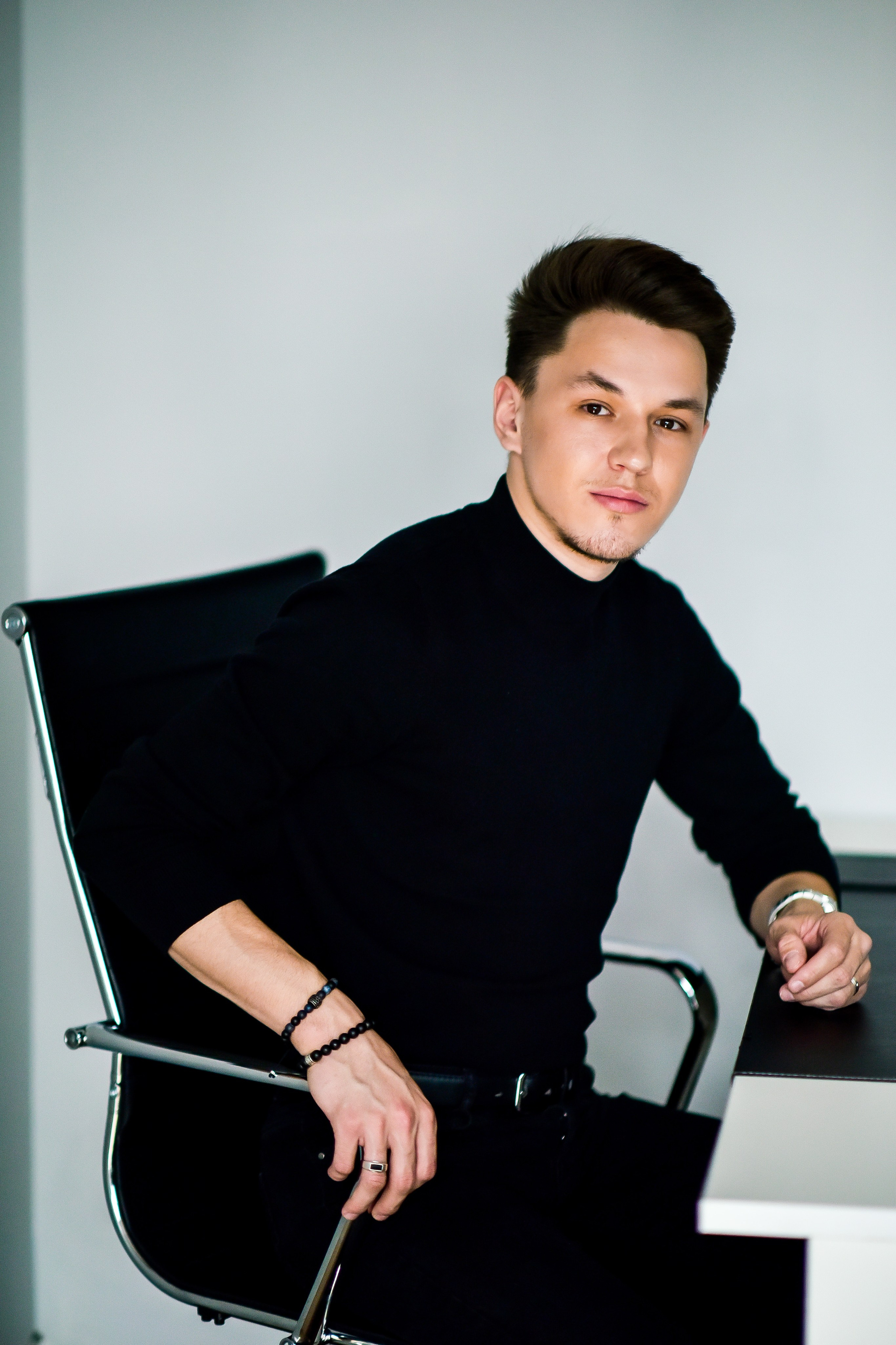 ДЕЛОВАЯ В СИТИ ОФИС. Фотограф для бизнесконтента, репортажей и семейного альбома в Москве