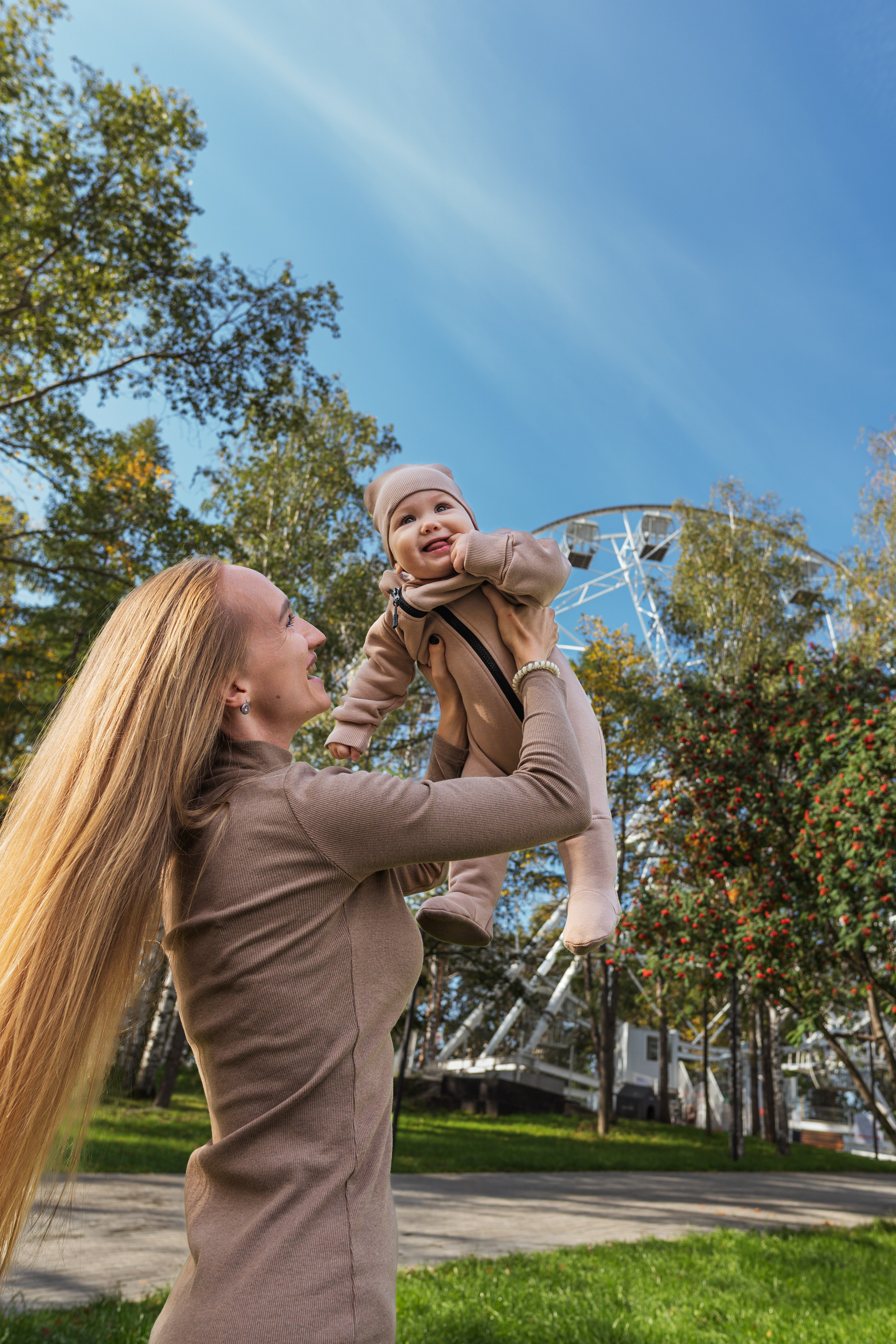Ольга с семьёй. Портретный, репортажный и свадебный фотограф в Екатеринбурге Денис Южаков