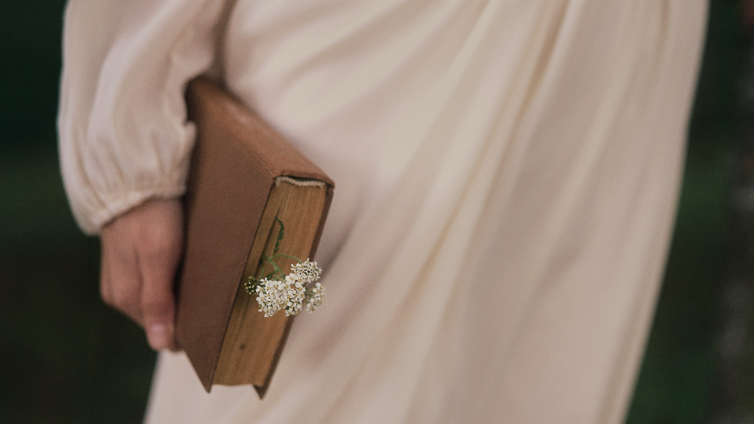 Scarlet Dream — стилизованная фотосессия «Алые паруса» в Петергофе, Верхний и Нижний парк, Санкт-Петербург. Сергей Горшенин — профессиональный фотограф