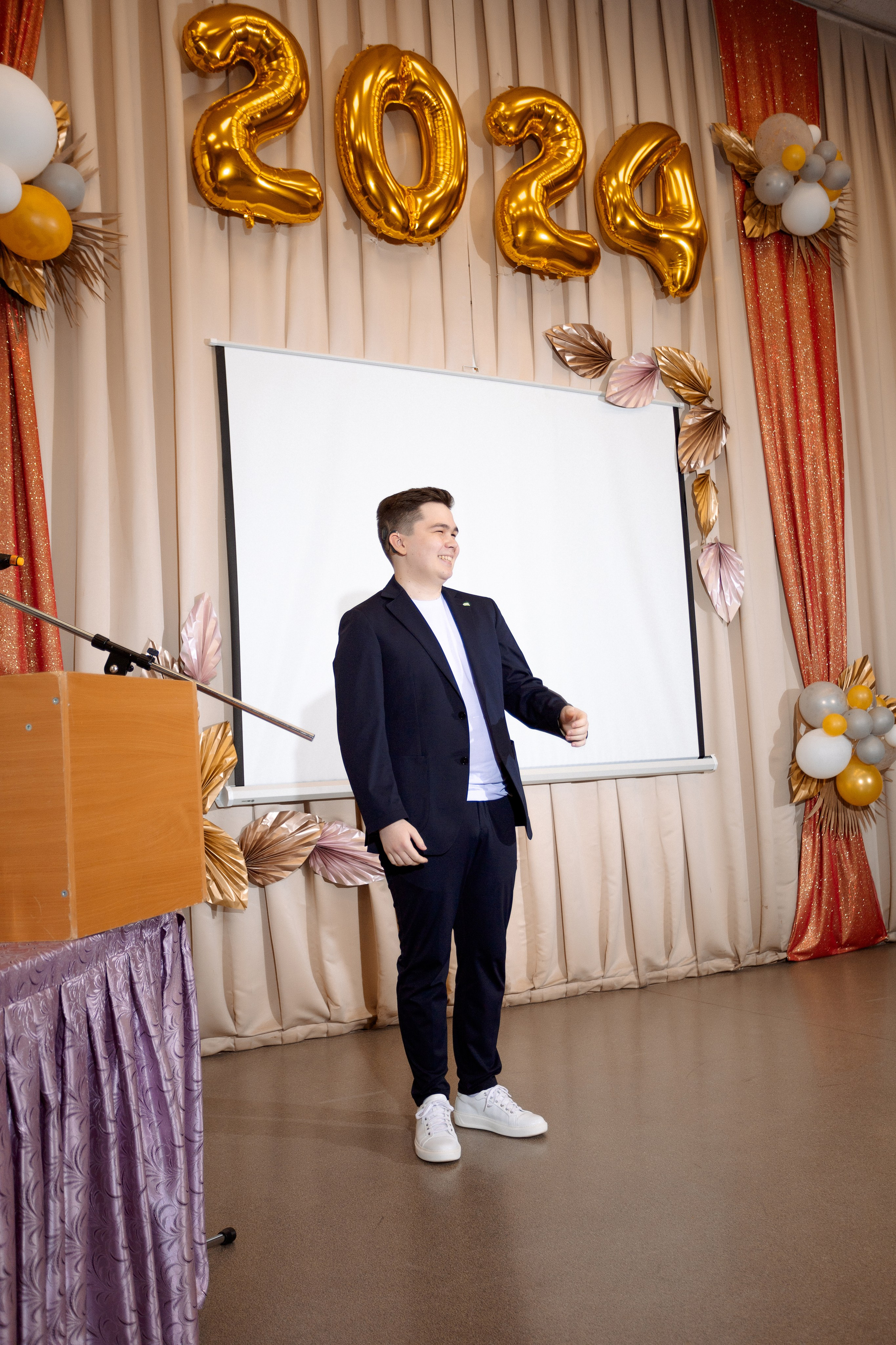 ВРУЧЕНИЕ АТТЕСТАТОВ: Пример. Все фото. Профессиональный фотограф в Ижевске Леша Петров