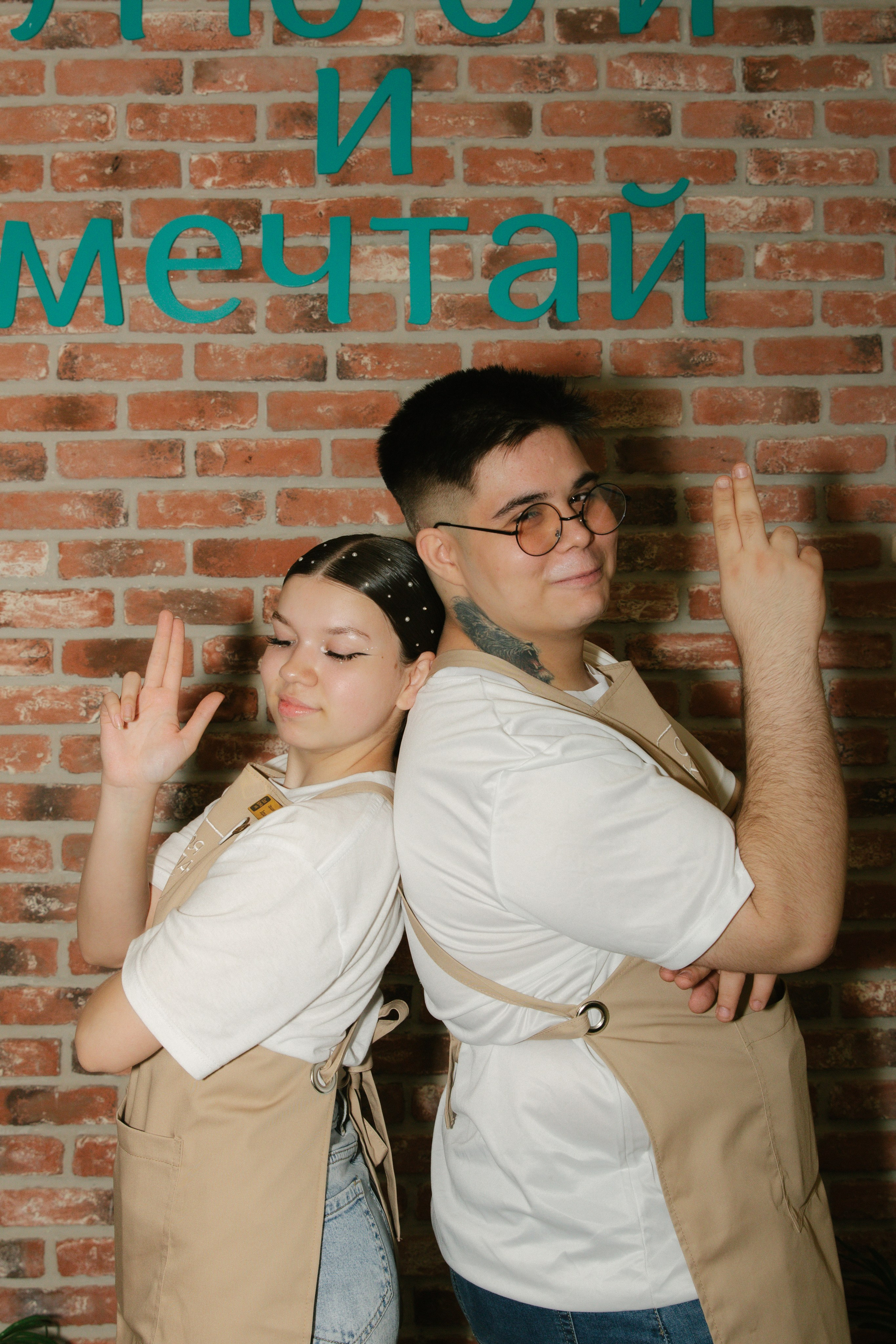 Коллектив ресторана «Своя компания». Фотограф Настя Булочка Екатеринубрг