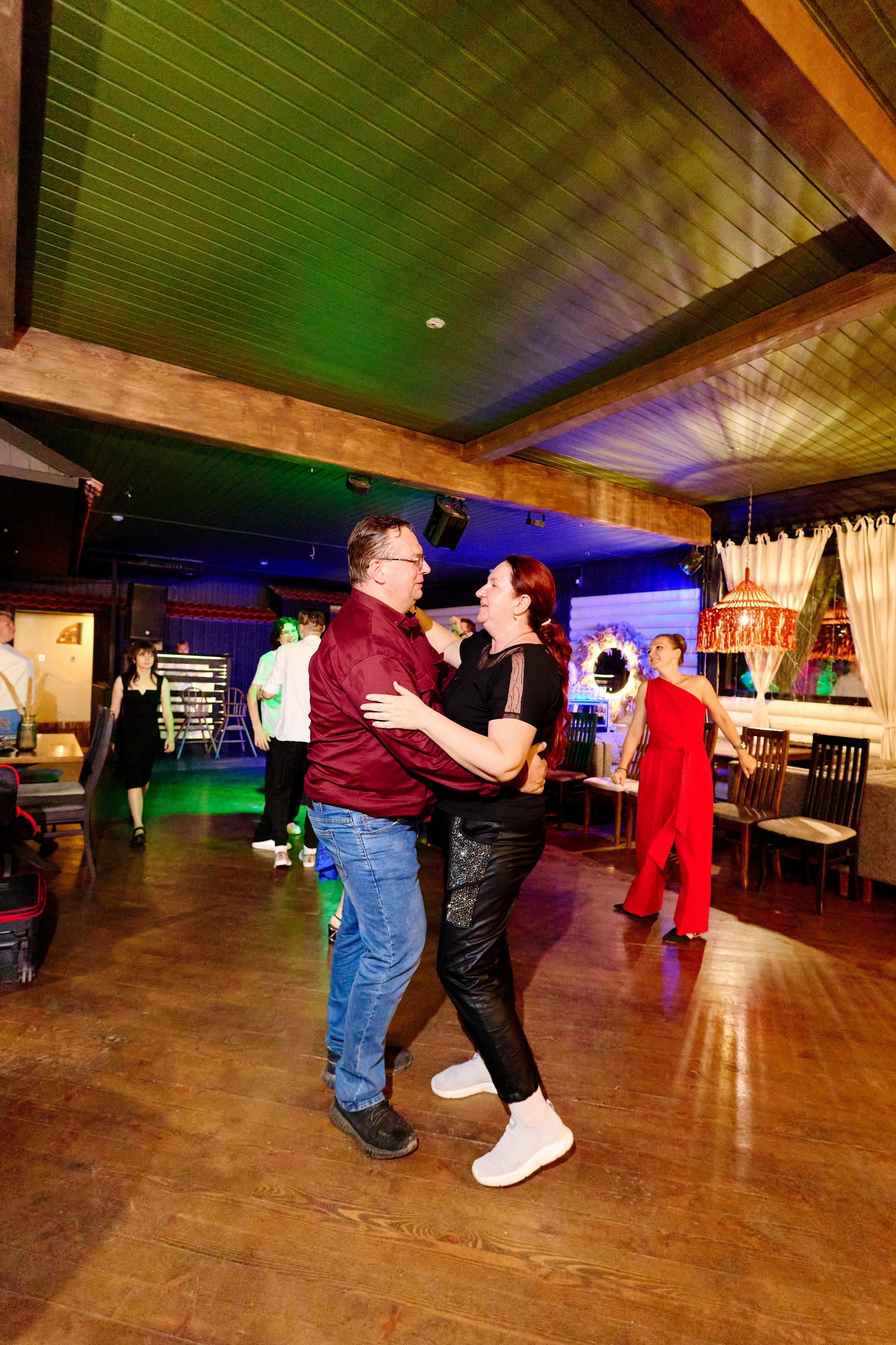 Выпускной 35 Сош. Фотограф Выпускные альбомы Таганрог Сергей Коробченко