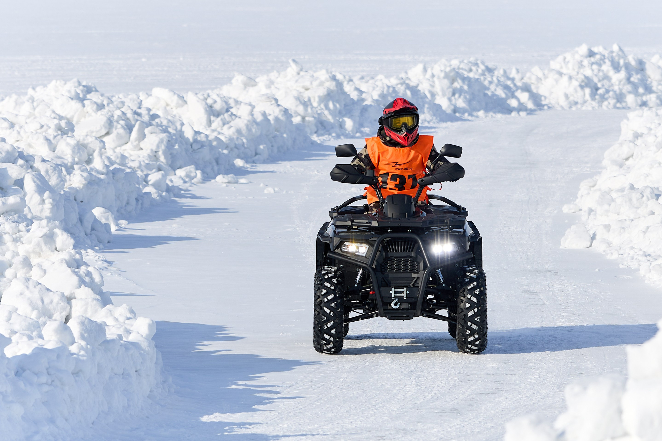 Топим Лёд — 2026. Соревнования на квадроциклах. Фотограф в Новосибирске Алена Скокова