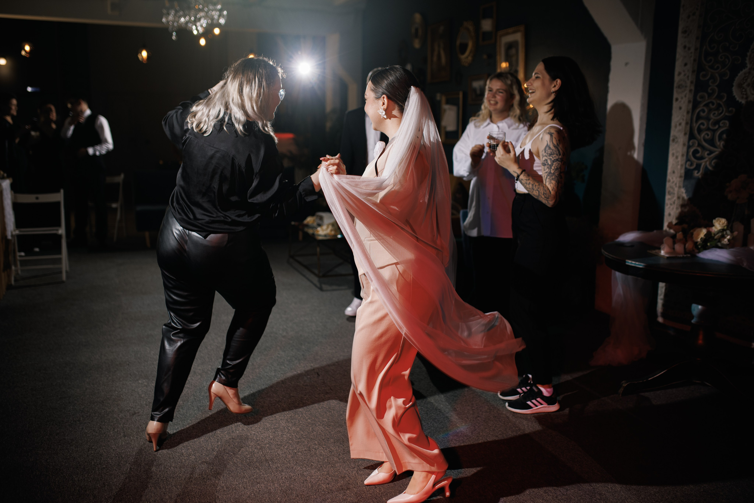 Цветочное настроение. Свадебный и семейный фотограф в Москве Julia Juice