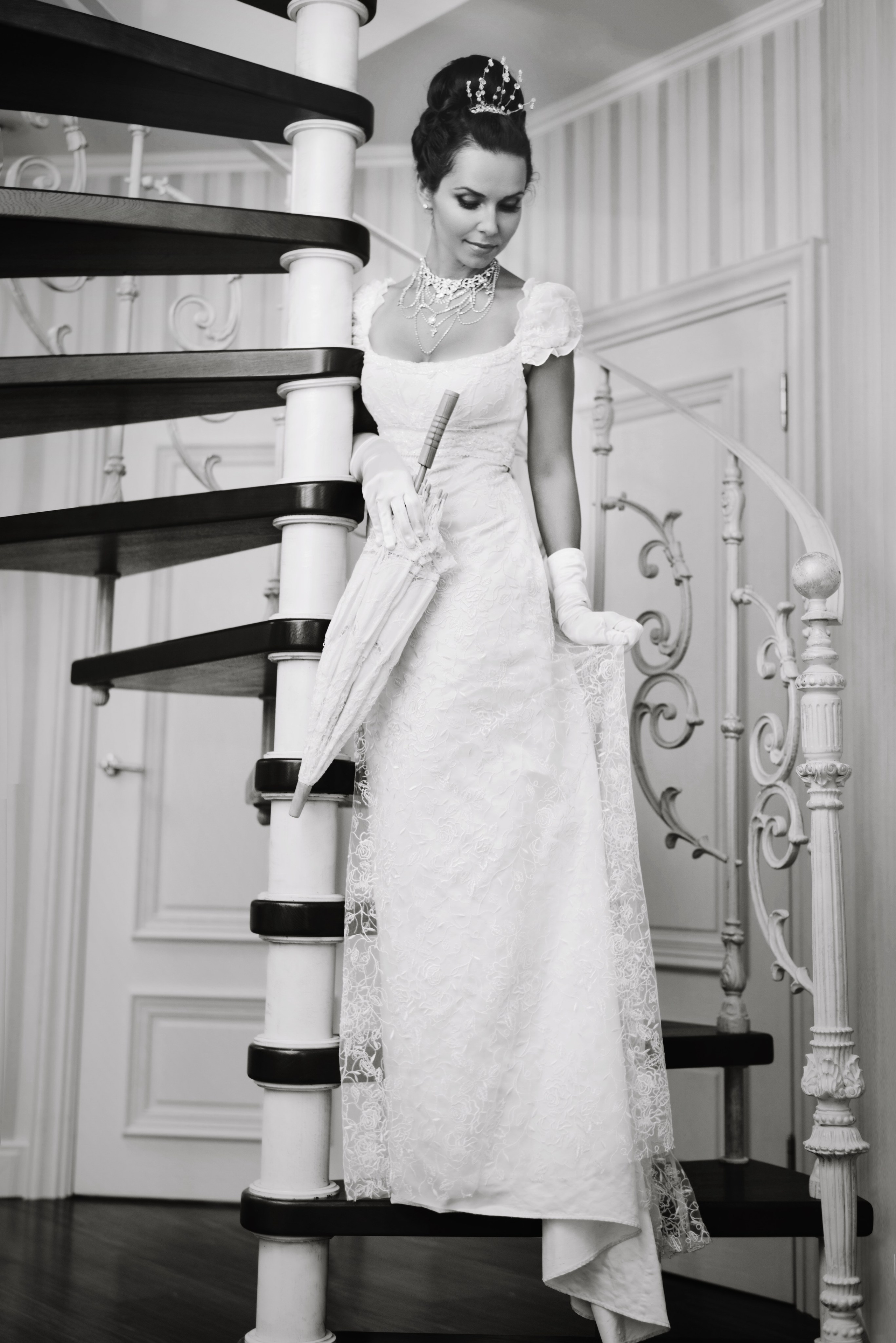 Фотосессия в стиле фильма Моя прекрасная леди с Одри Хепберн в белом платье