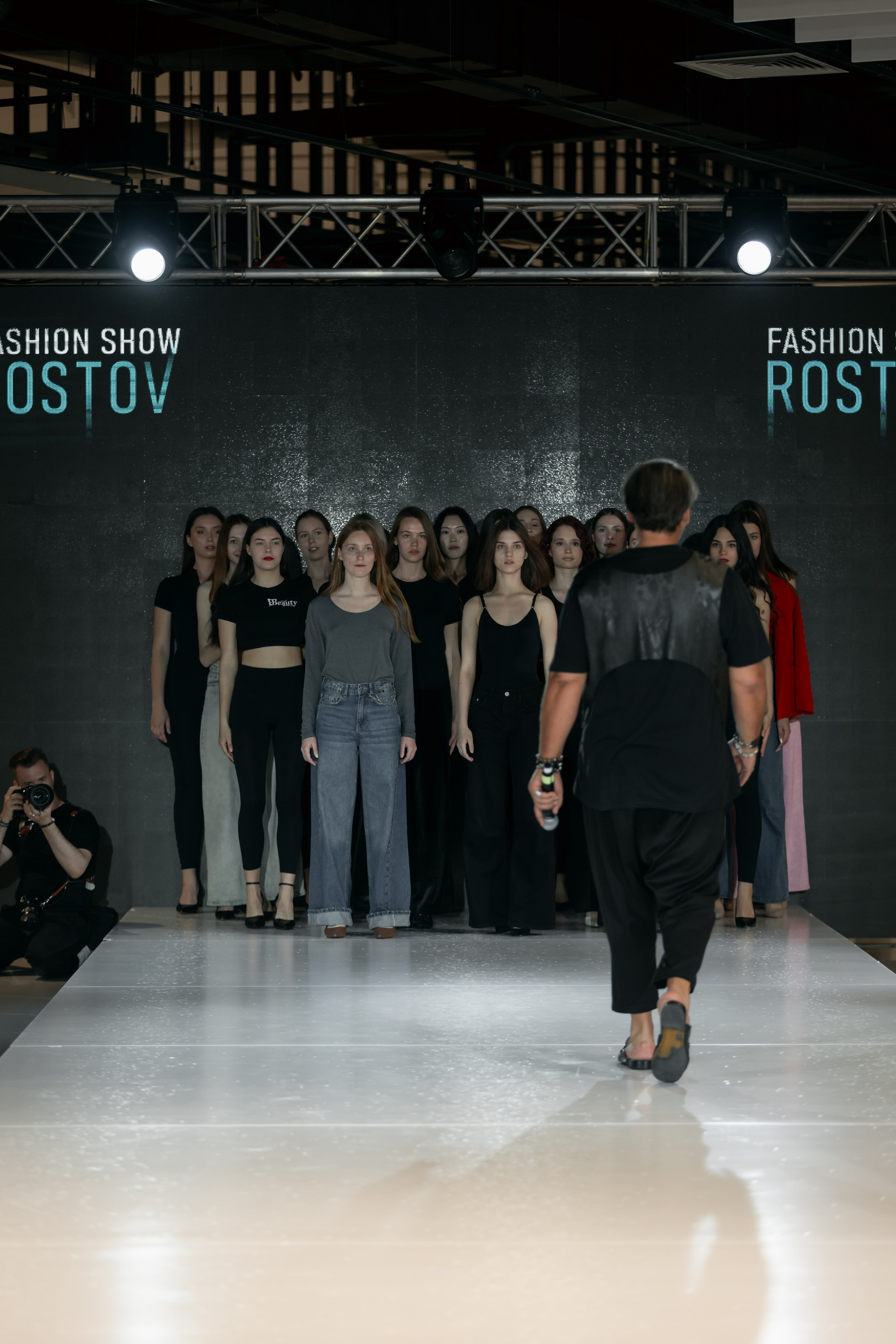 Backstage Rostov Fashion Show 2025. Весна-лето. Фотограф в Ростов-на-Дону Виктория Савчук