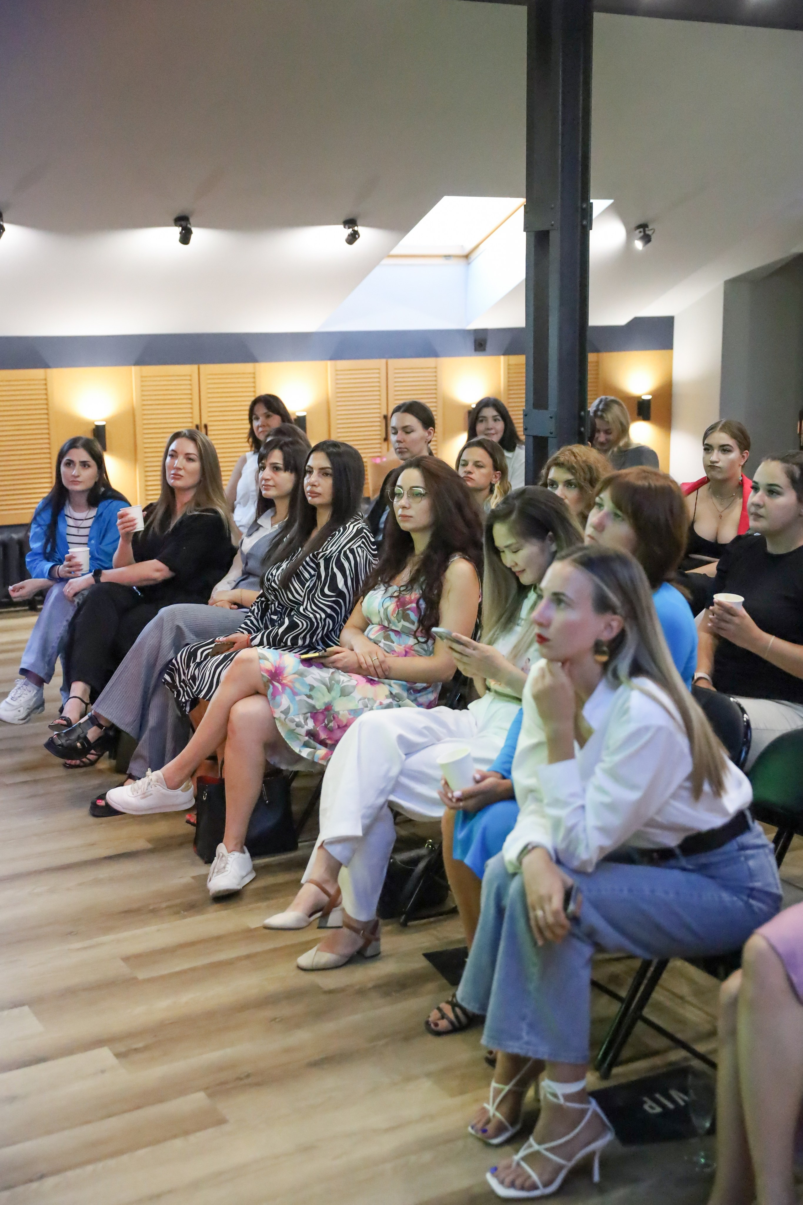 ТРАНСФОРМАЦИОННОЕ ШОУ АННЫ НОВИКОВОЙ 2023. Фотограф мероприятий Ирина Каширина