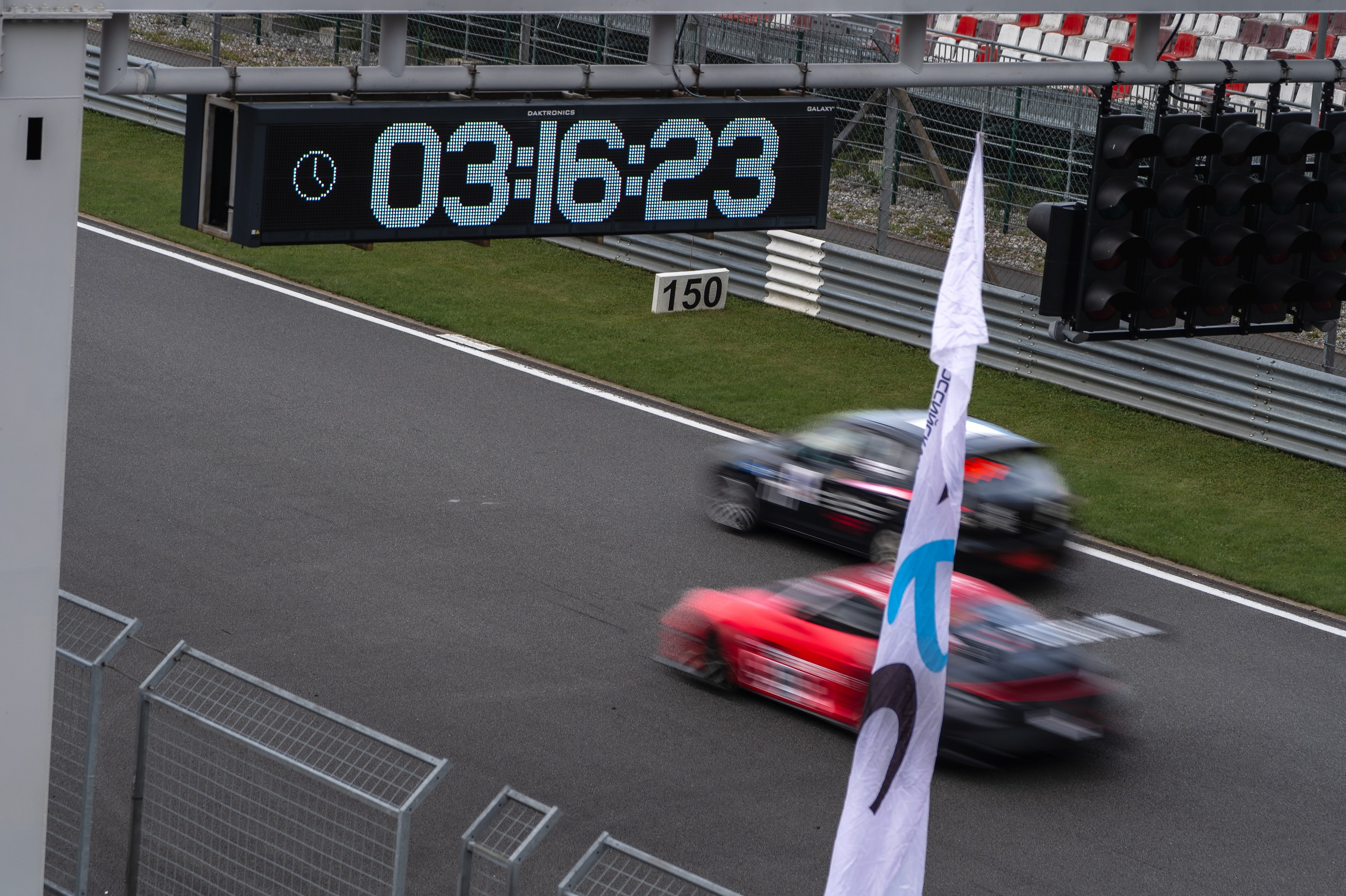 Фото четвертого этапа Российской серии гонок на выносливость. Фотограф Николай Прокофьев модельные тесты в Москве