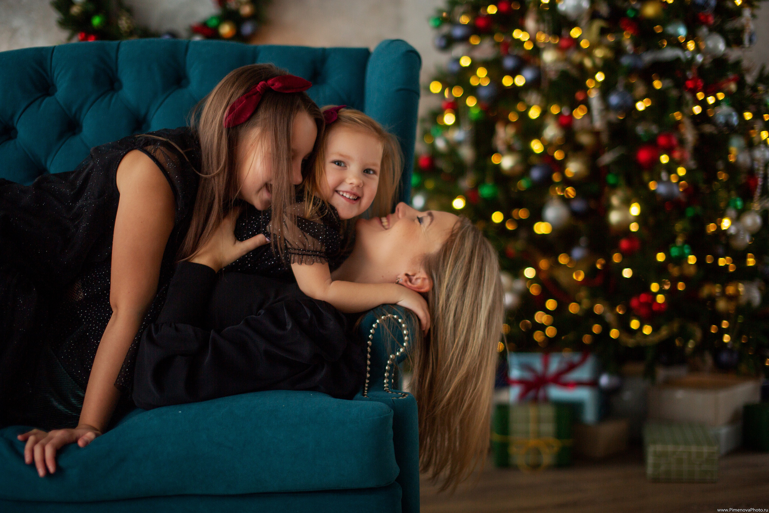Новогодняя сказка Вари и Маруси, 2024. Семейный и детский фотограф в Петрозаводске