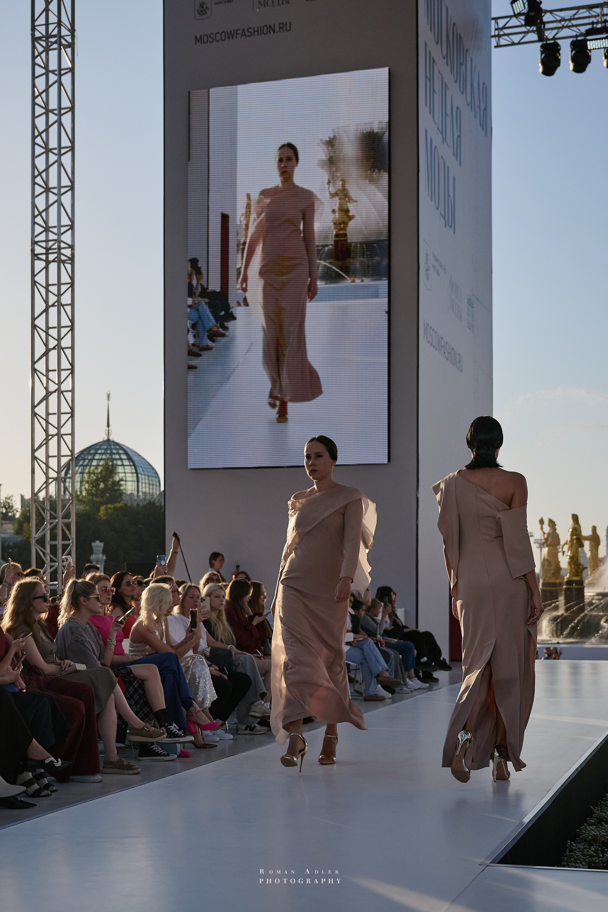 Московская неделя моды. Фотограф Роман Адлер