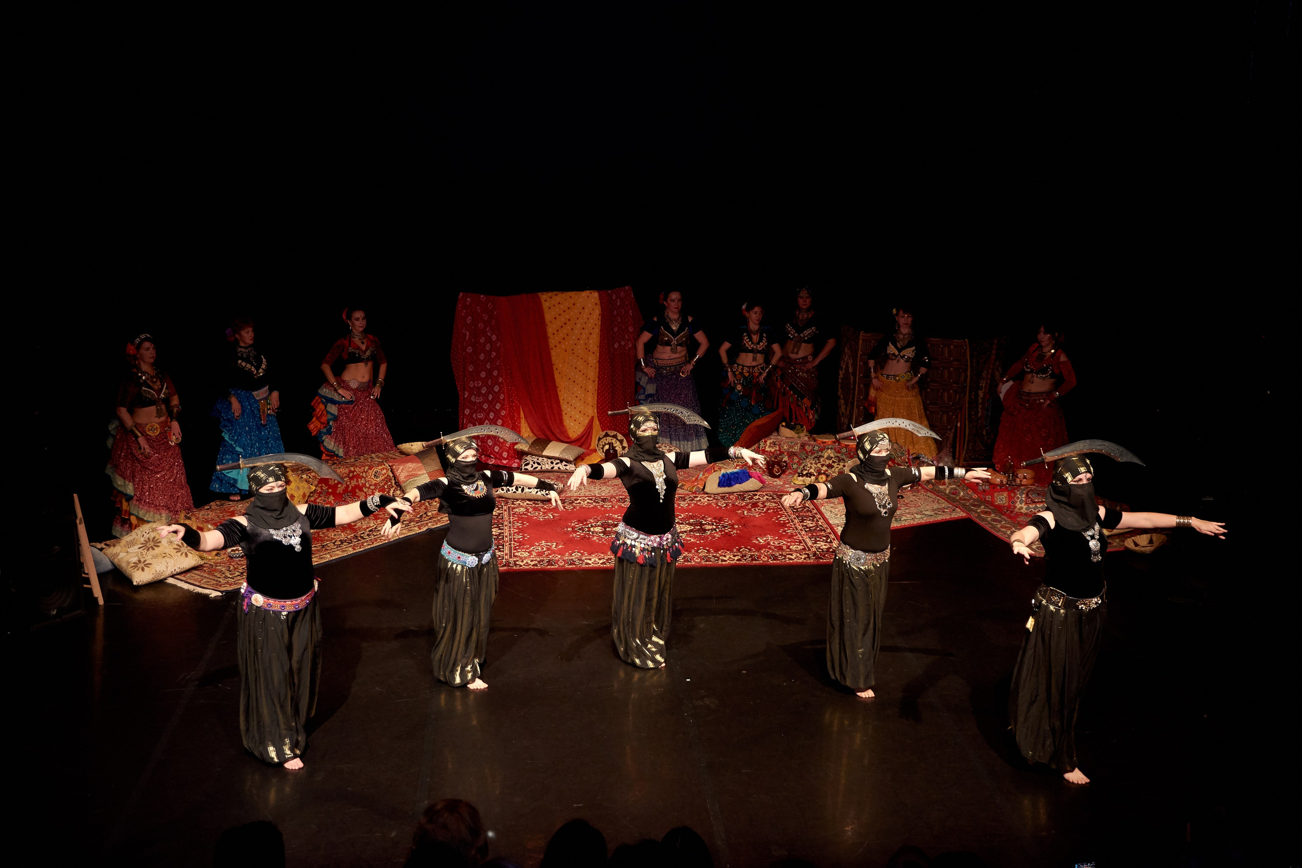 Город танцующего народа. Ольга Чёкотова (Фотограф Кострома)