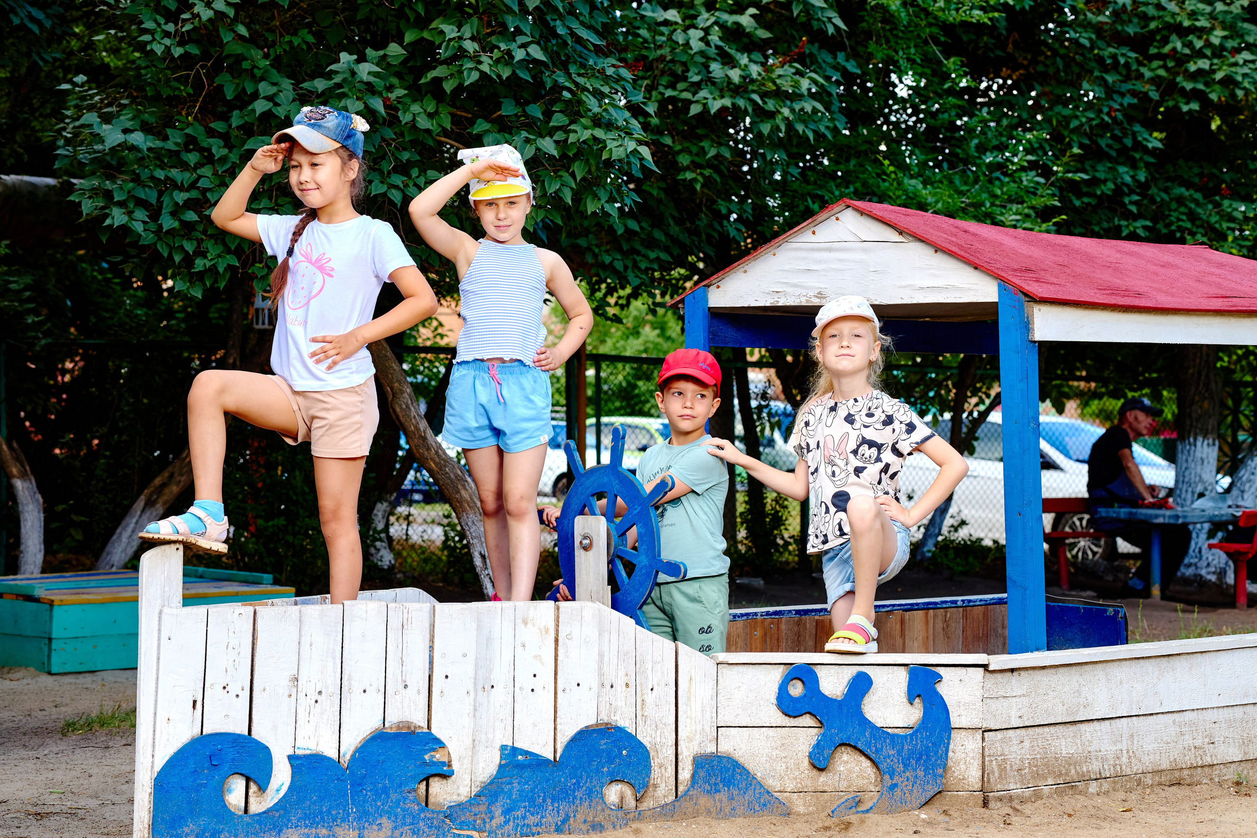 Пример летней съемки в детском саду № 92 Старшая группа Радуга. Фотограф Выпускные альбомы Таганрог Сергей Коробченко