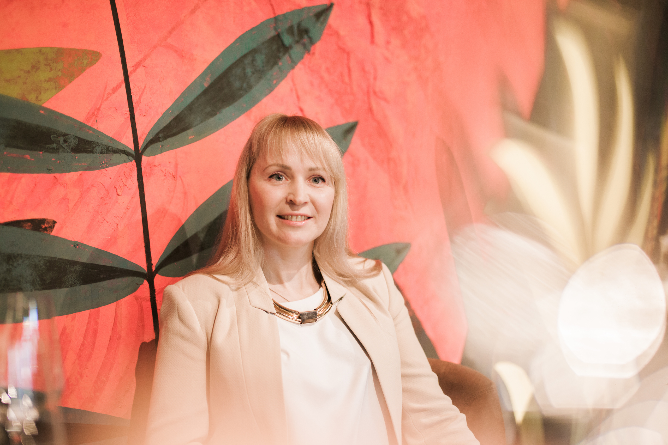 Друзья. День Рождение в Ресторане. Фотограф на крещение и венчание в Нижнем Новгороде.Свадебный Фотограф