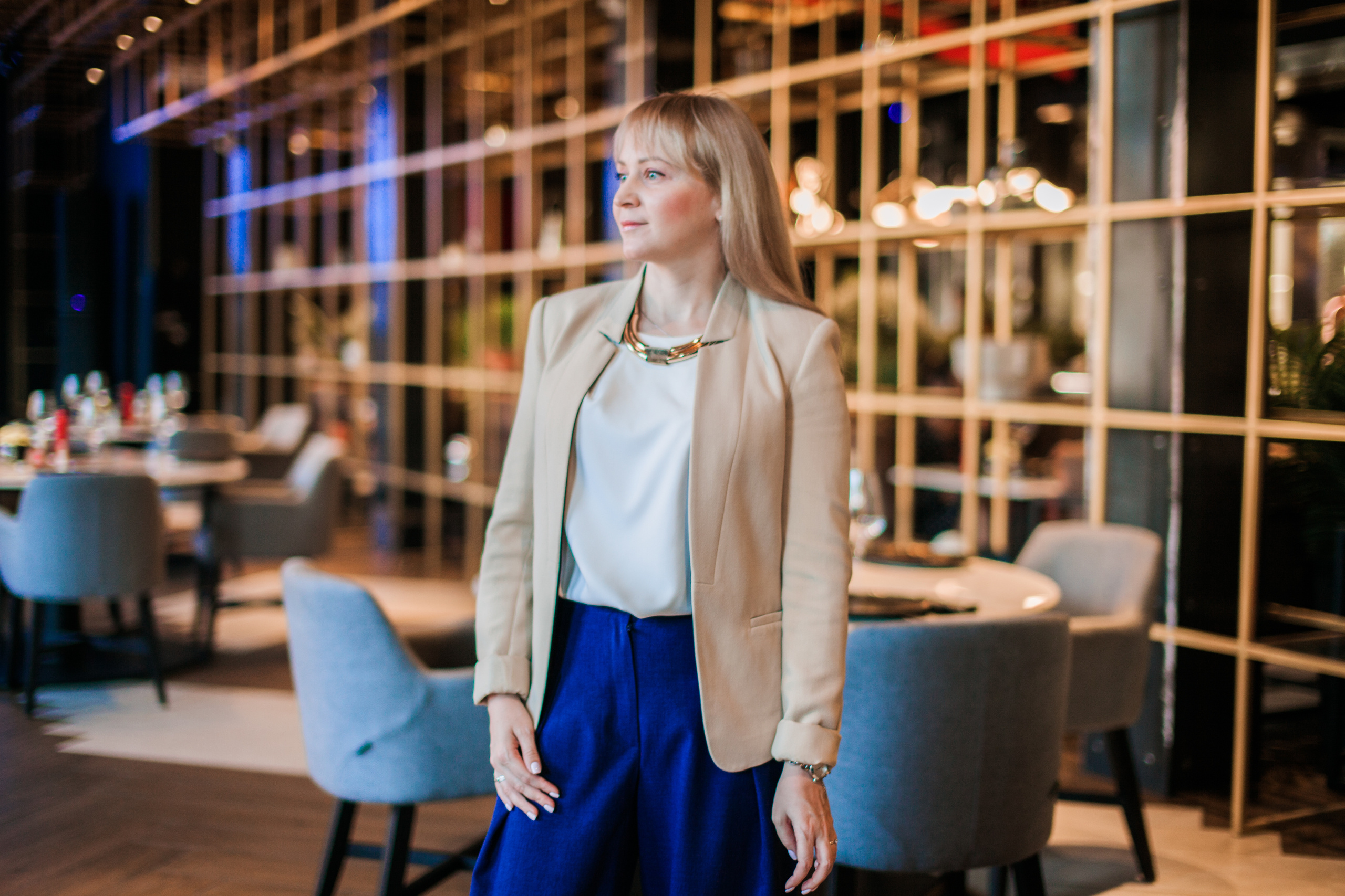 Друзья. День Рождение в Ресторане. Фотограф на крещение и венчание в Нижнем Новгороде.Свадебный Фотограф