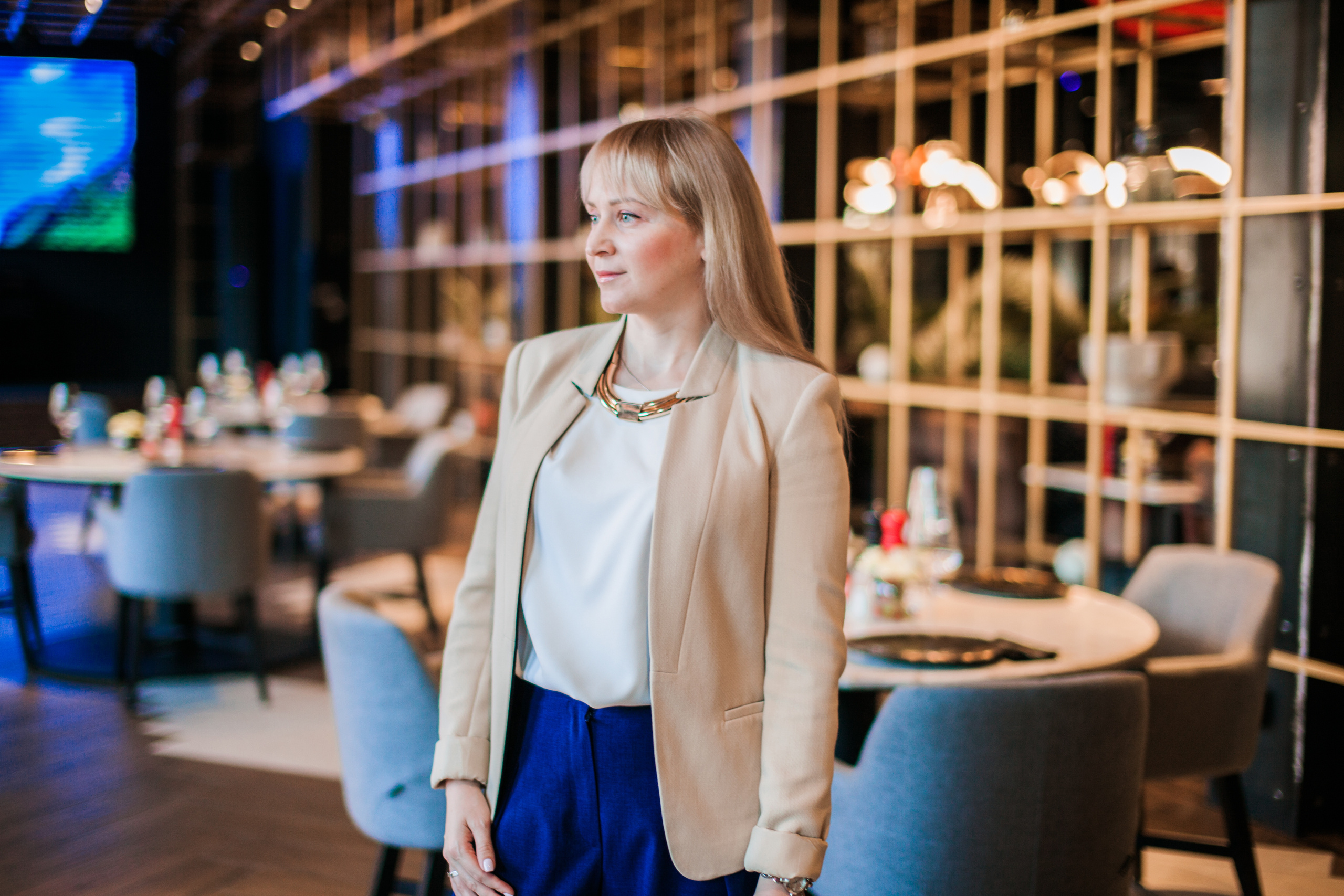 Друзья. День Рождение в Ресторане. Фотограф на крещение и венчание в Нижнем Новгороде.Свадебный Фотограф