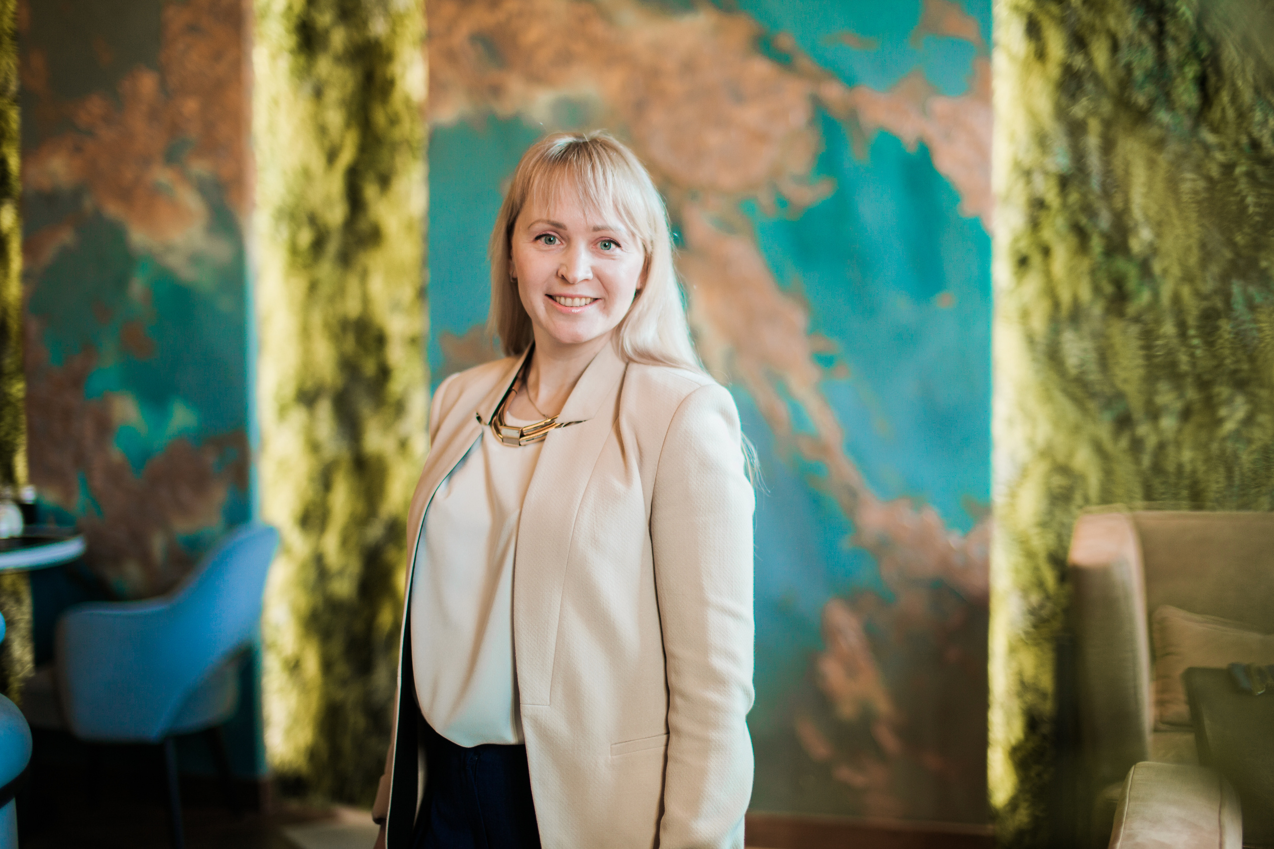 Друзья. День Рождение в Ресторане. Фотограф на крещение и венчание в Нижнем Новгороде.Свадебный Фотограф