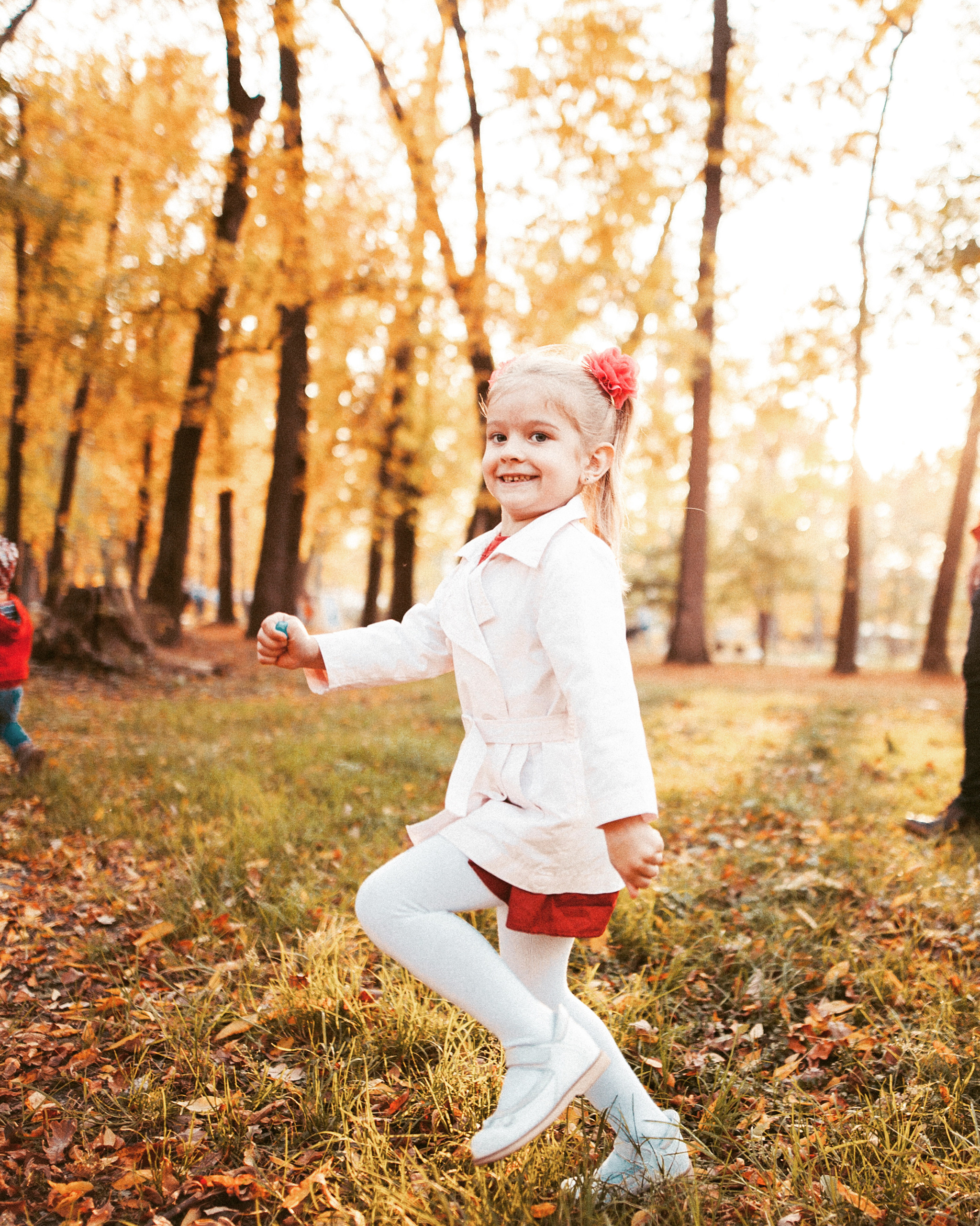Семья в парке. Фотограф на крещение и венчание в Нижнем Новгороде.Свадебный Фотограф