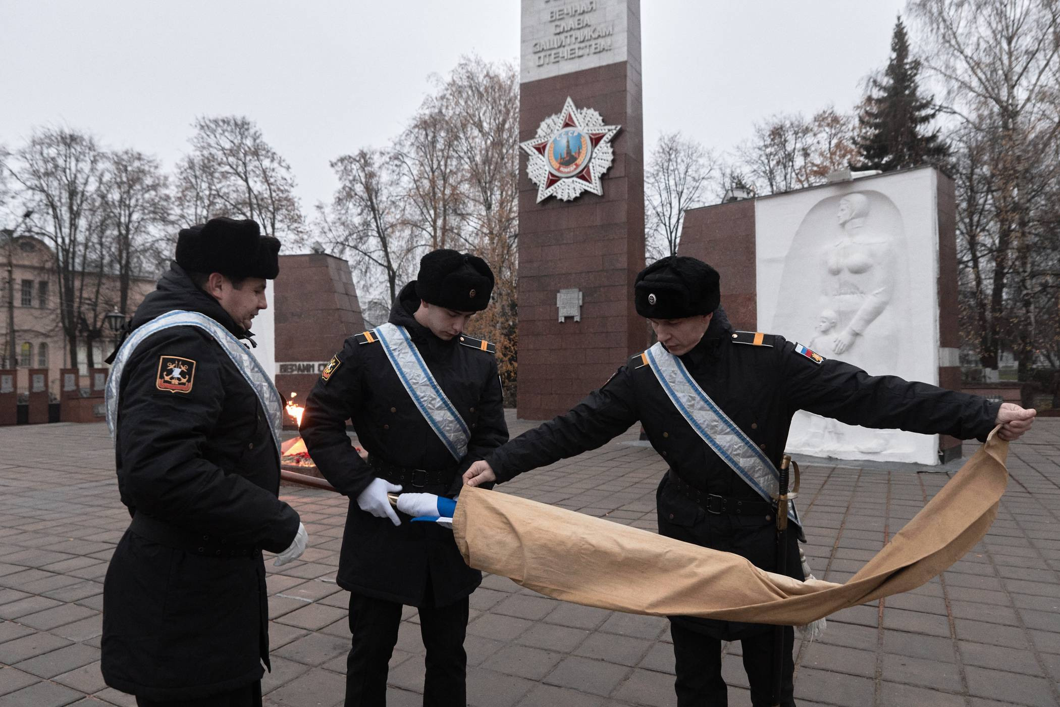 Труд. Денис Паунин — Фотографии