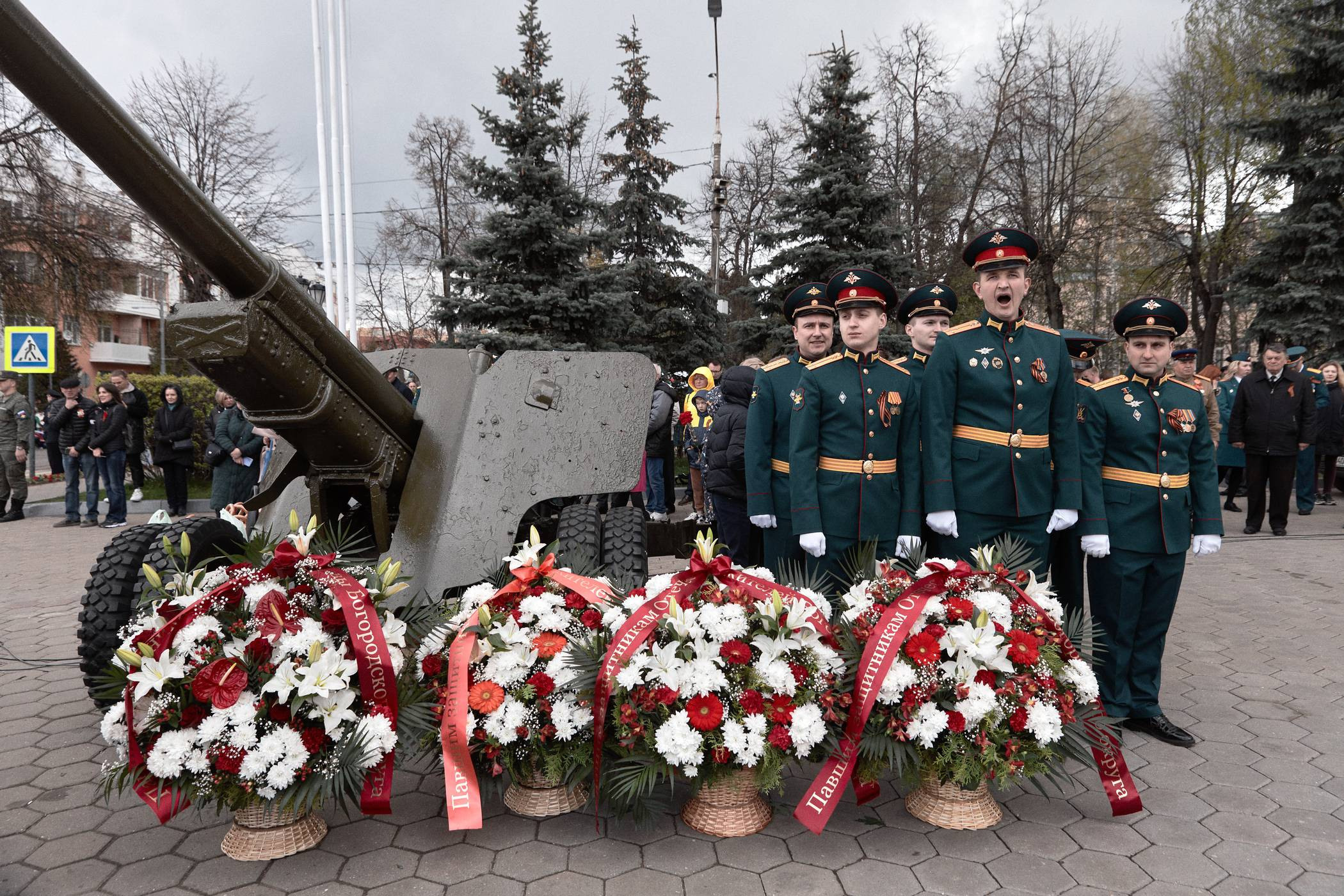Труд. Денис Паунин — Фотографии