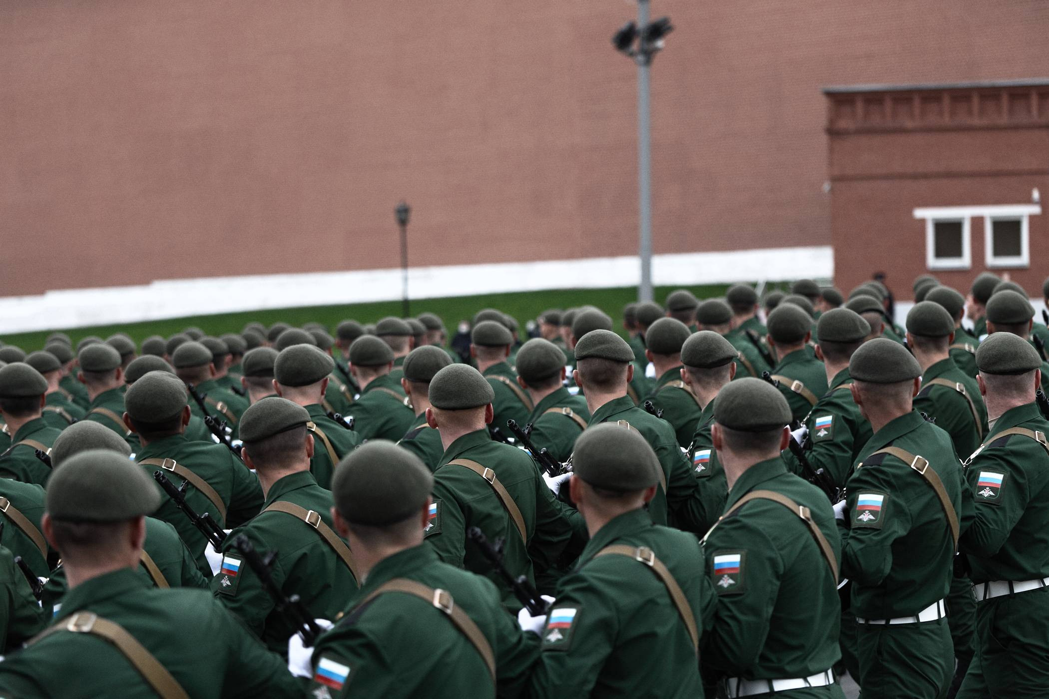 Труд. Денис Паунин — Фотографии