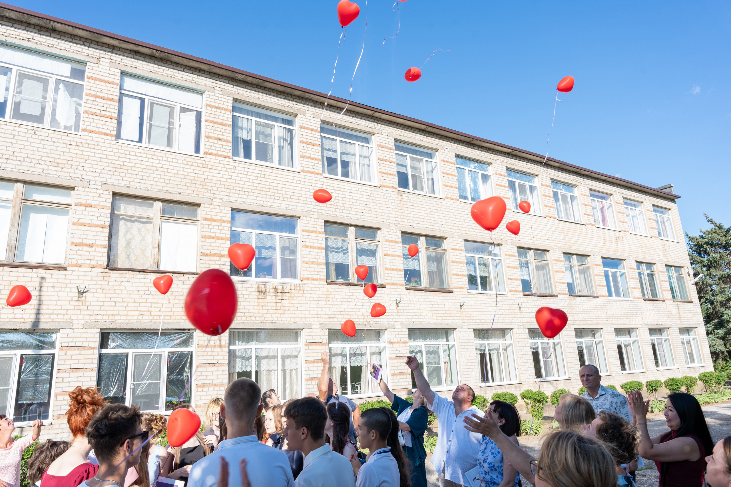 Прощай, школа, здравствуй, мир! Последний звонок и выпускной 9 А» класса. Фотограф |Ленинск, Волжский, Волгоград| Наталья Савилова