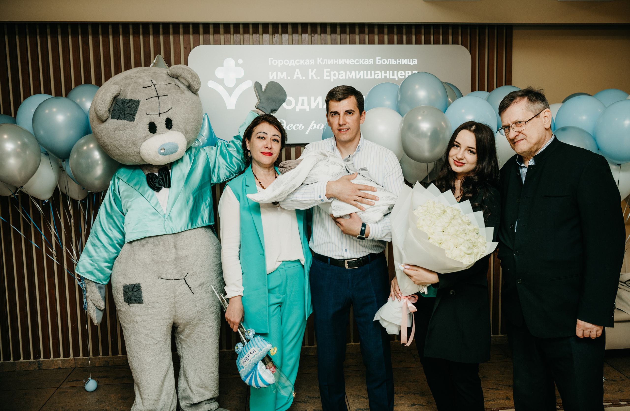 Выписка Амира. ГКБ Ерамишанцева. Фотограф на выписку из роддома в Москве и МО