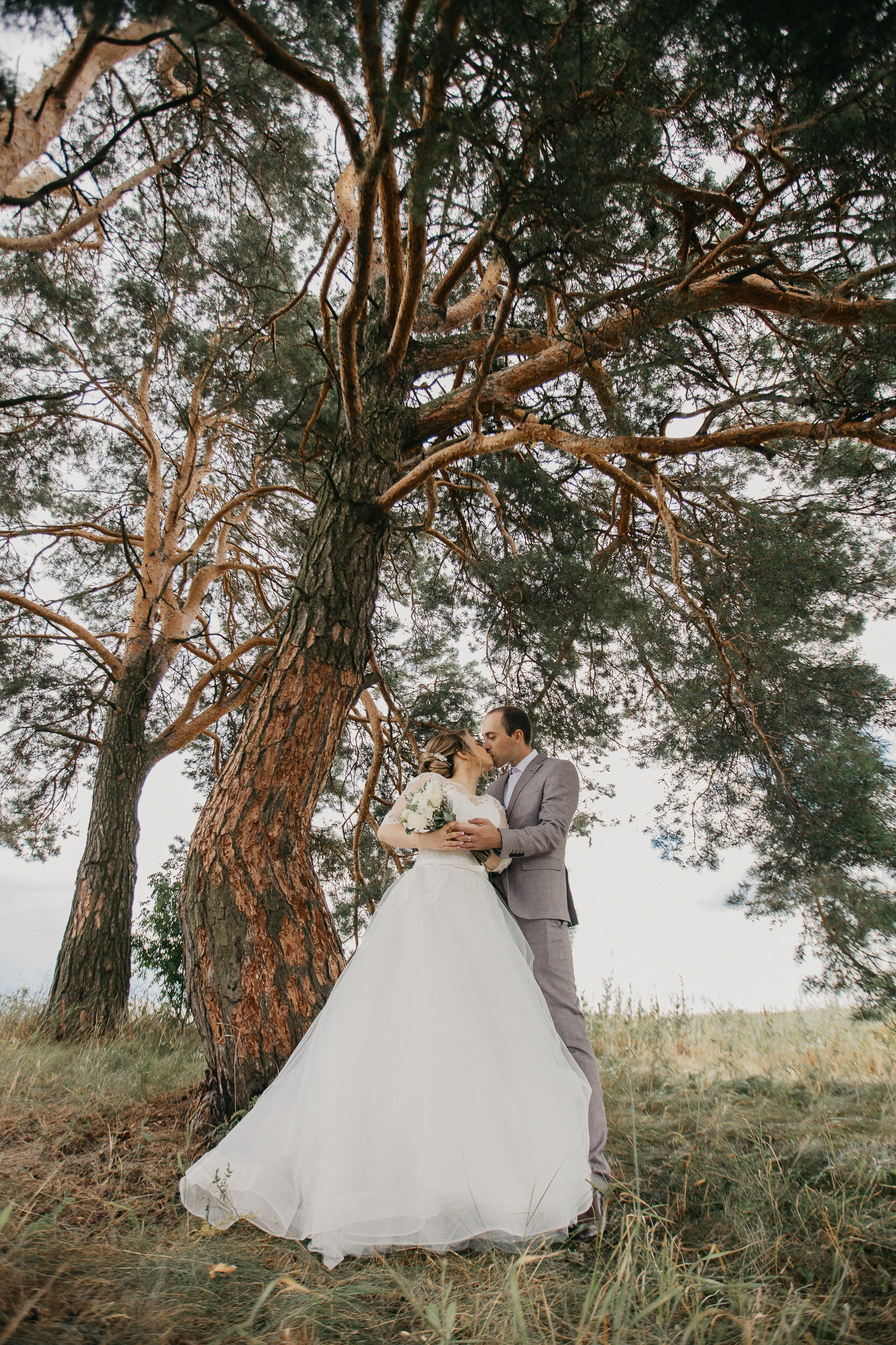 Свадебная фотосессия в Серпухове Михаила и Елены. Выпускные альбомы в Серпухове