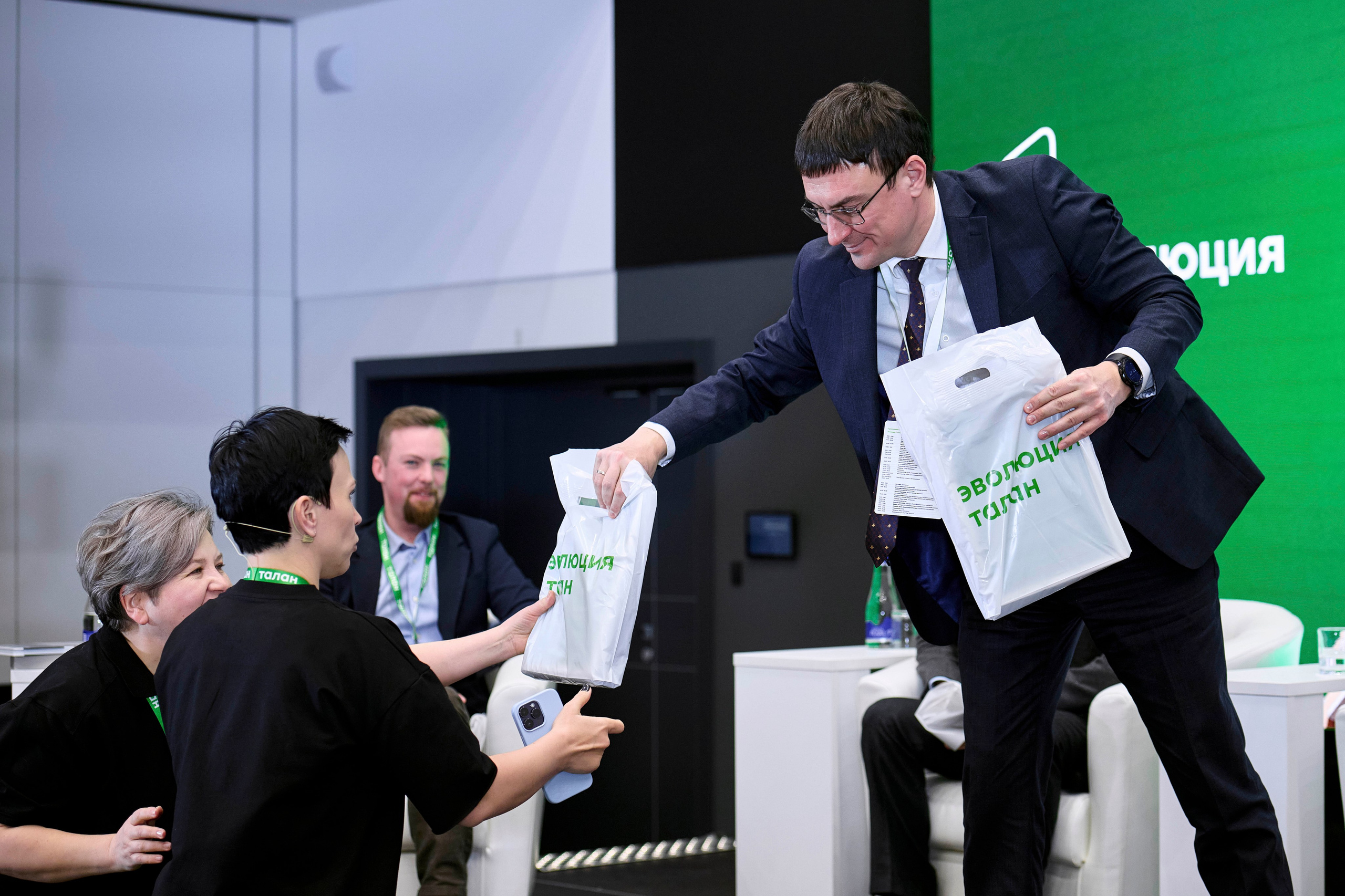 ТАЛАН. Максим Комаров — Профессиональный фотограф